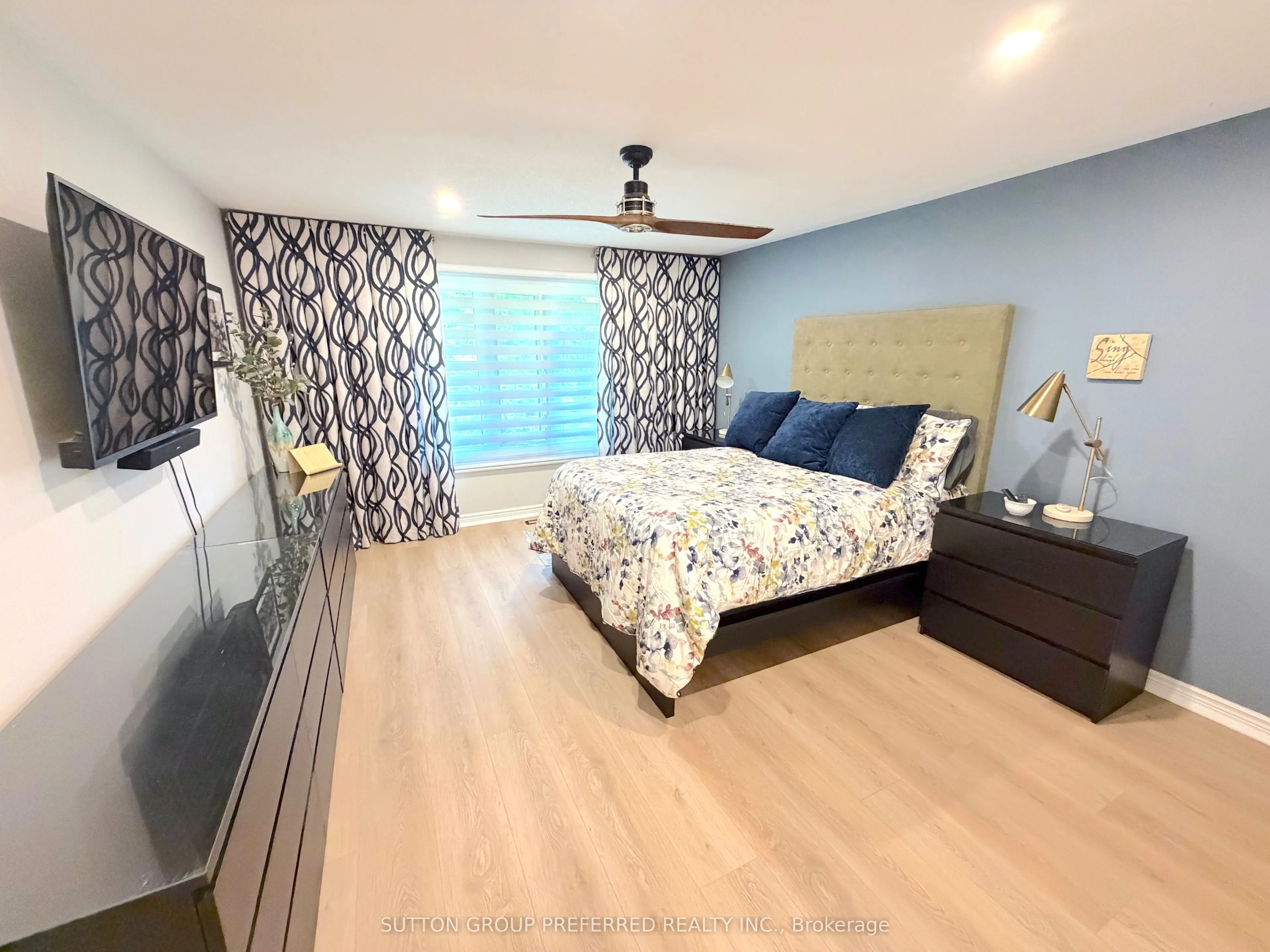 163 Pine Valley Drive #4