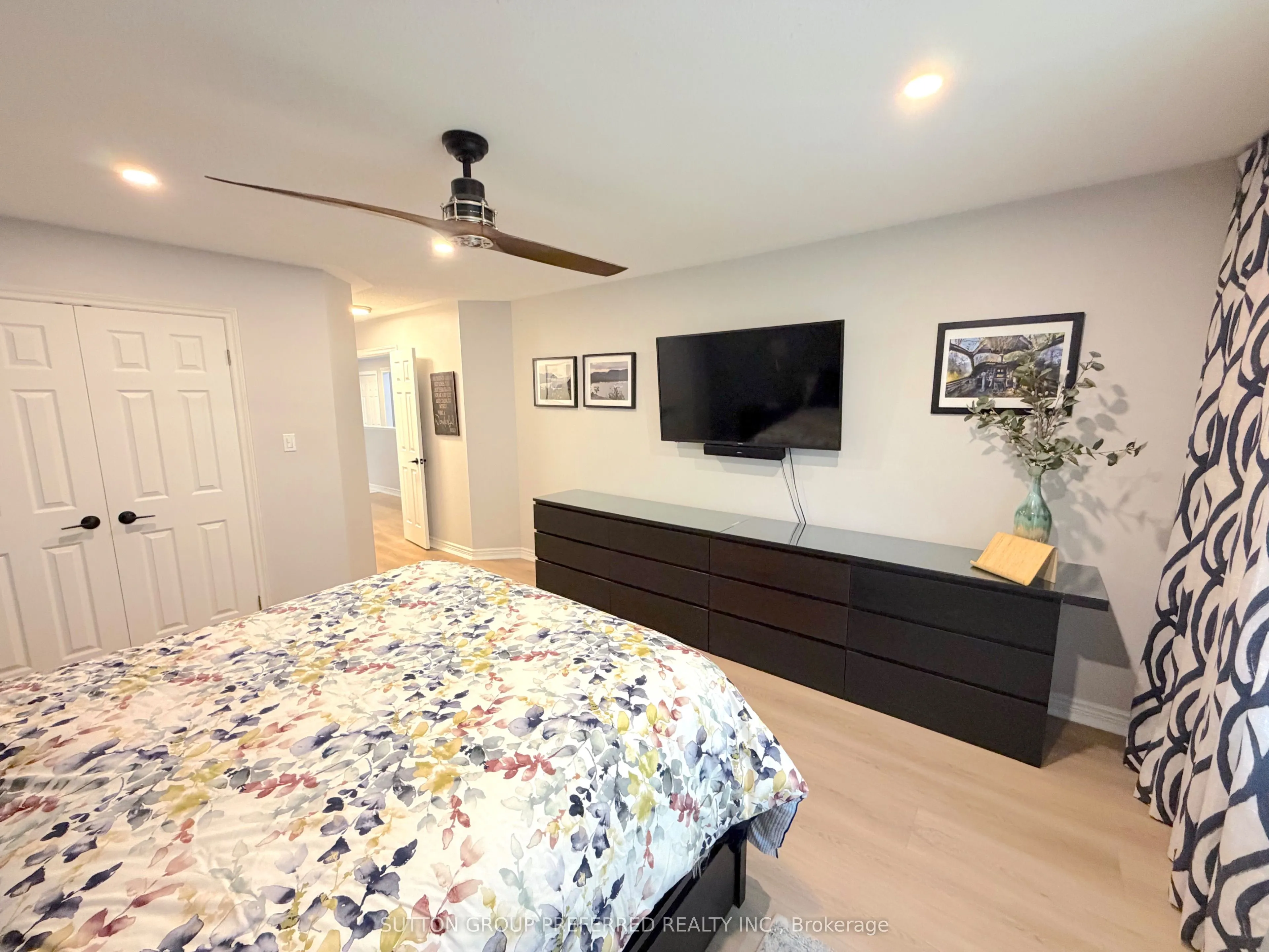 163 Pine Valley Drive #4