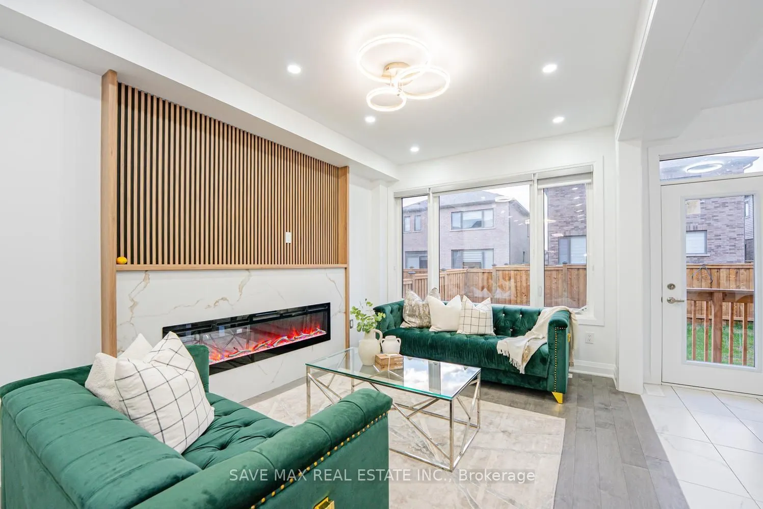 42 Prince Philip Boulevard