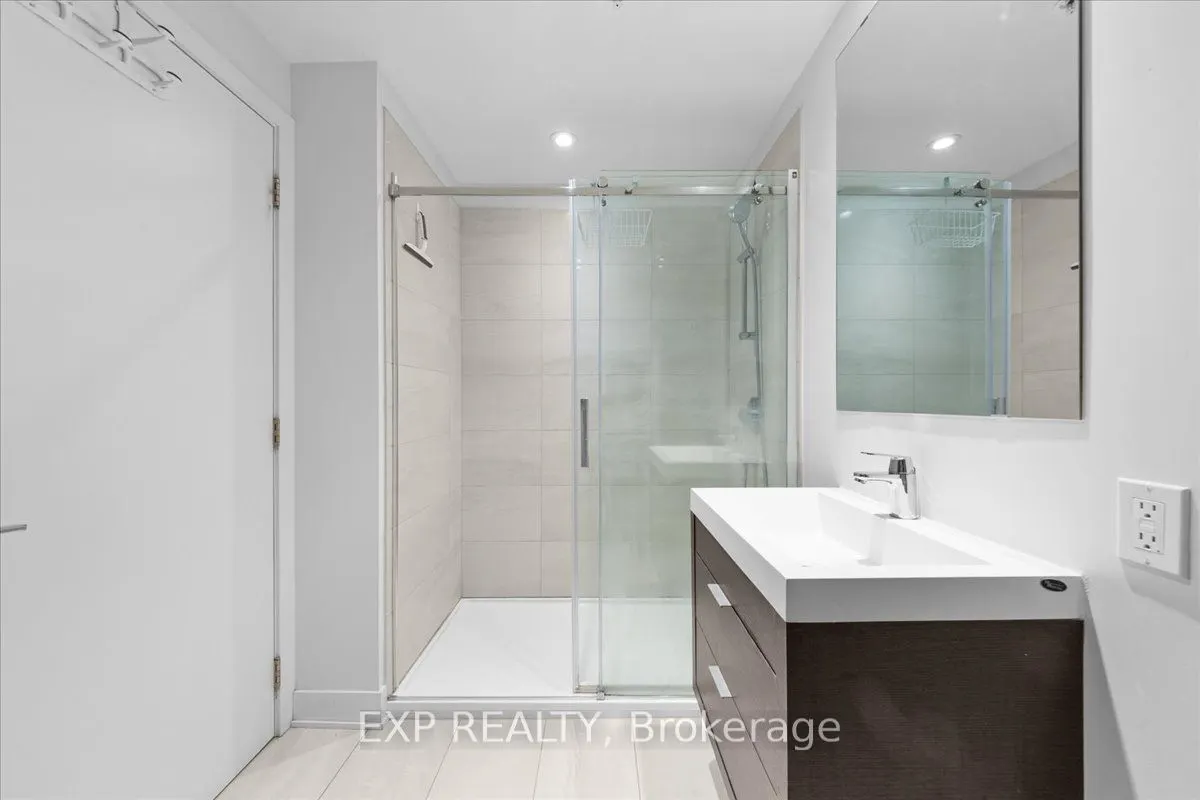 20 Daly Avenue #1604