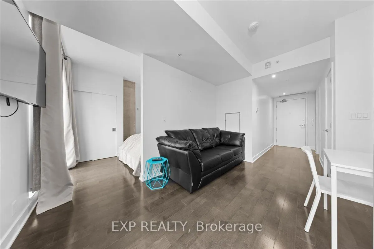 20 Daly Avenue #1604