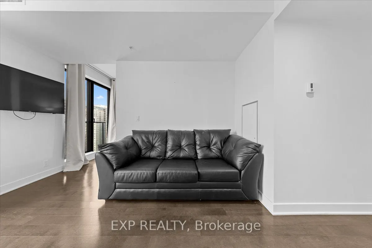 20 Daly Avenue #1604