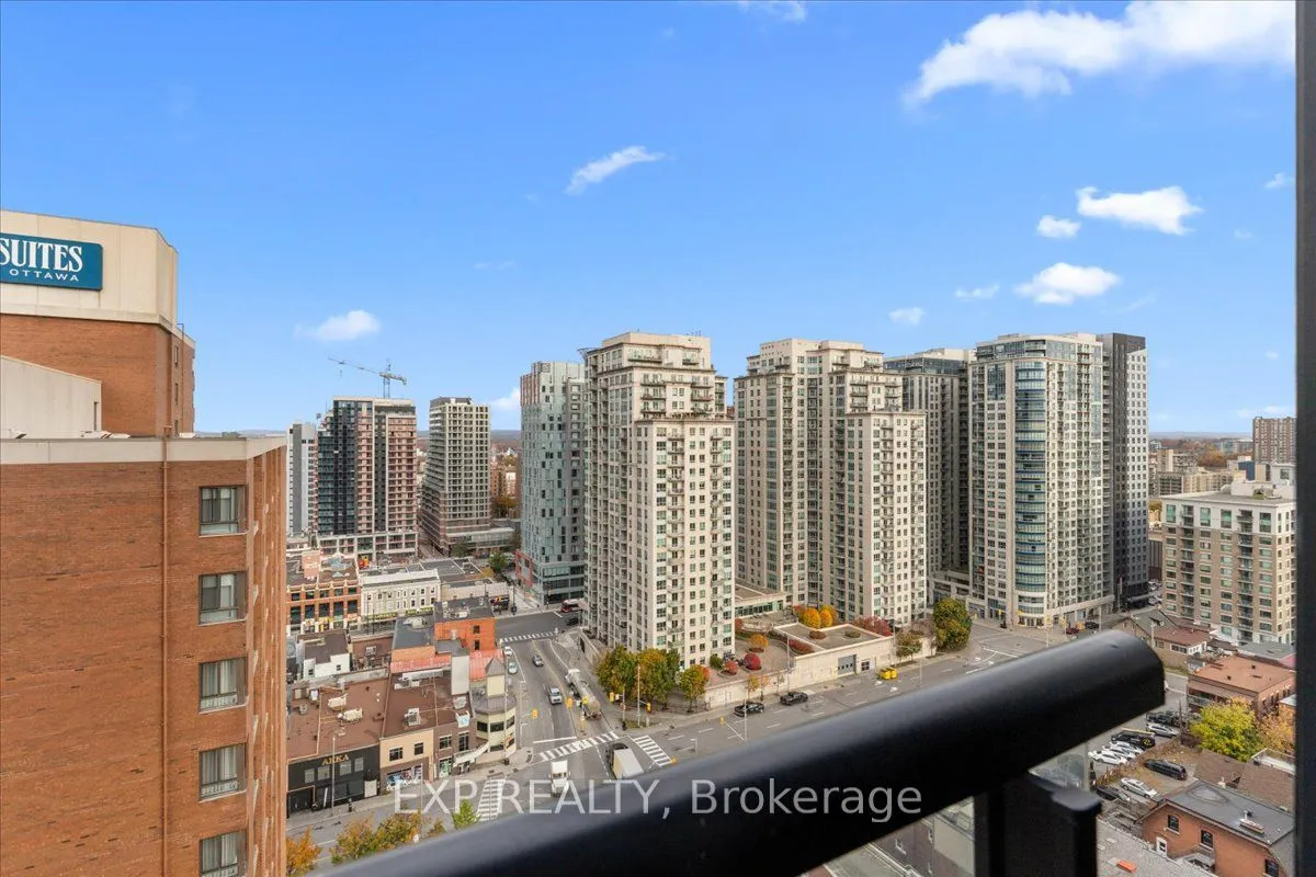 20 Daly Avenue #1604