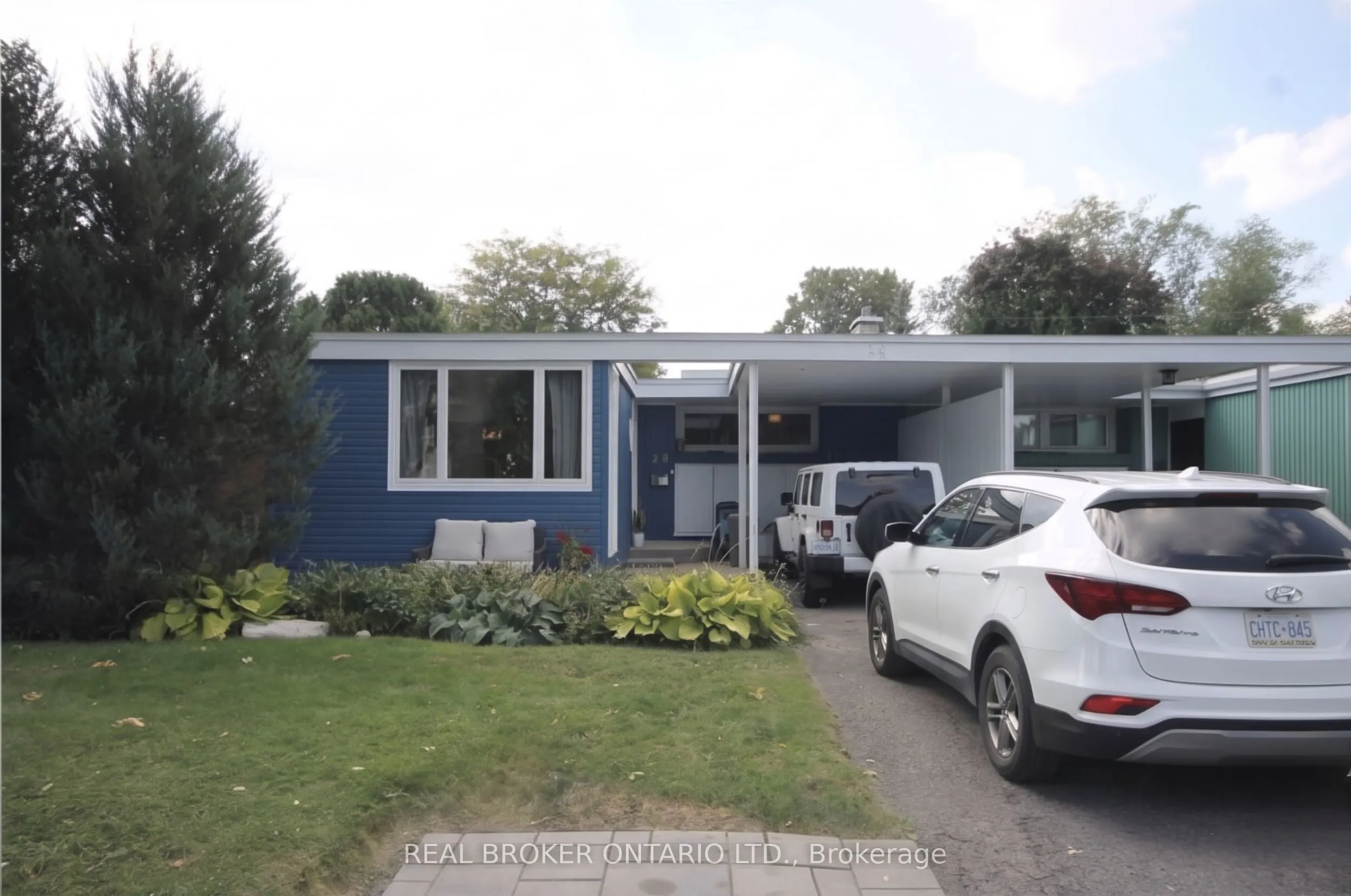 28 Leeming Drive #1
