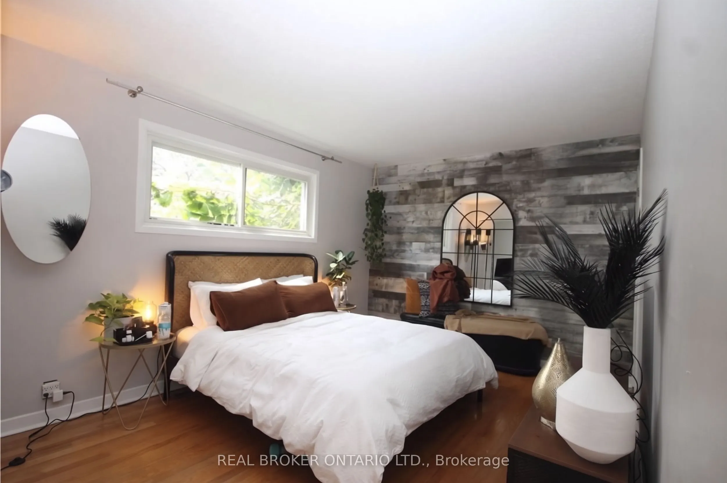 28 Leeming Drive #1