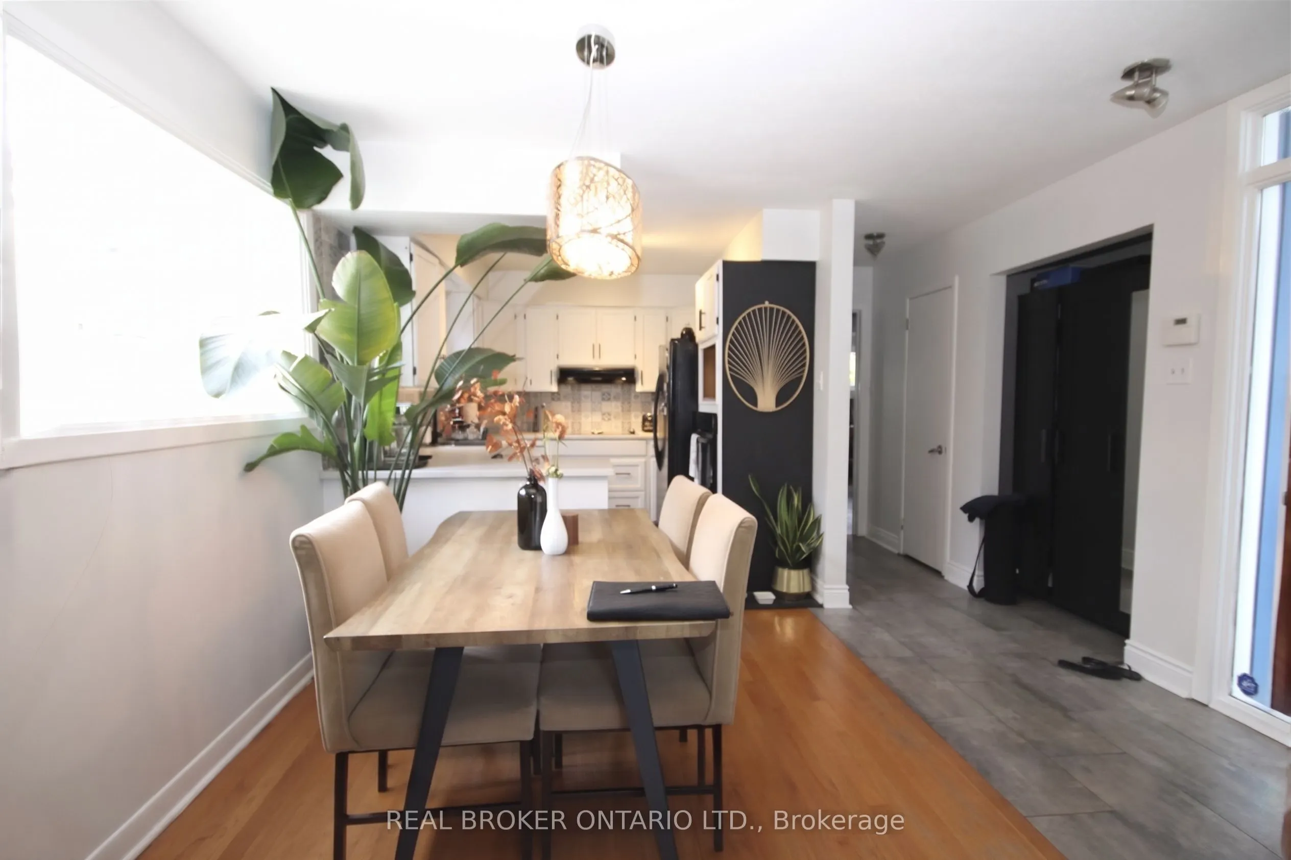 28 Leeming Drive #1