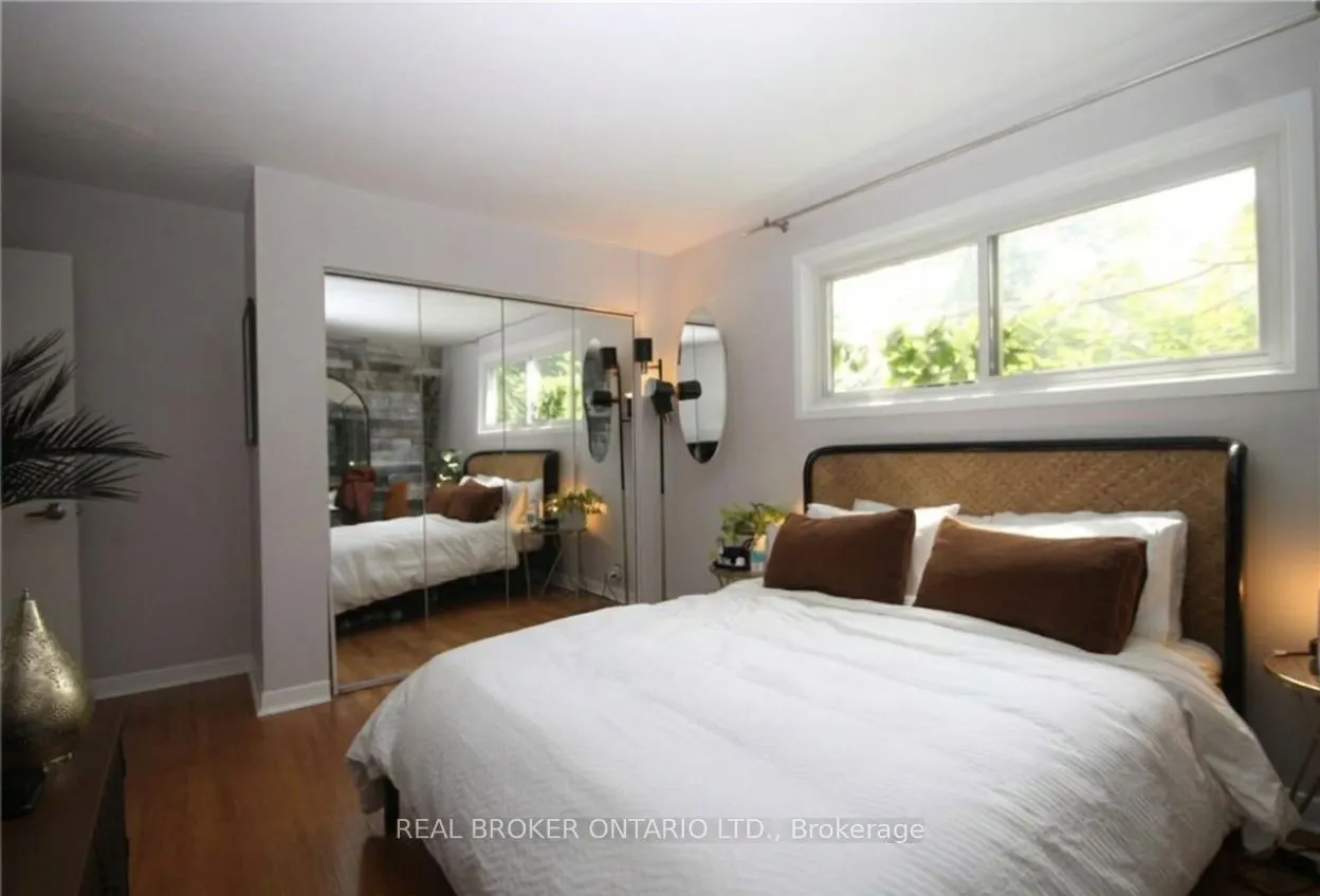 28 Leeming Drive #1