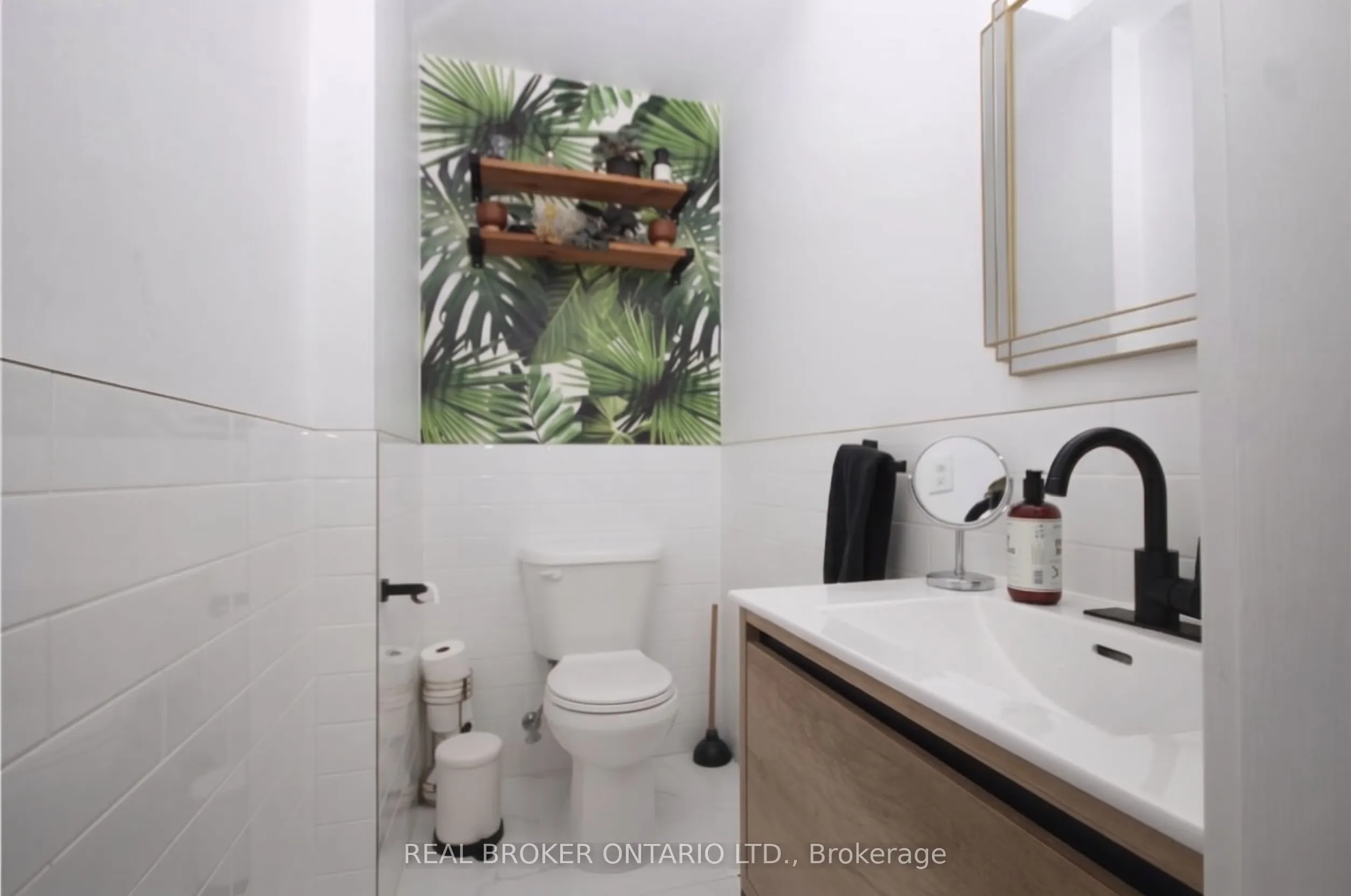 28 Leeming Drive #1