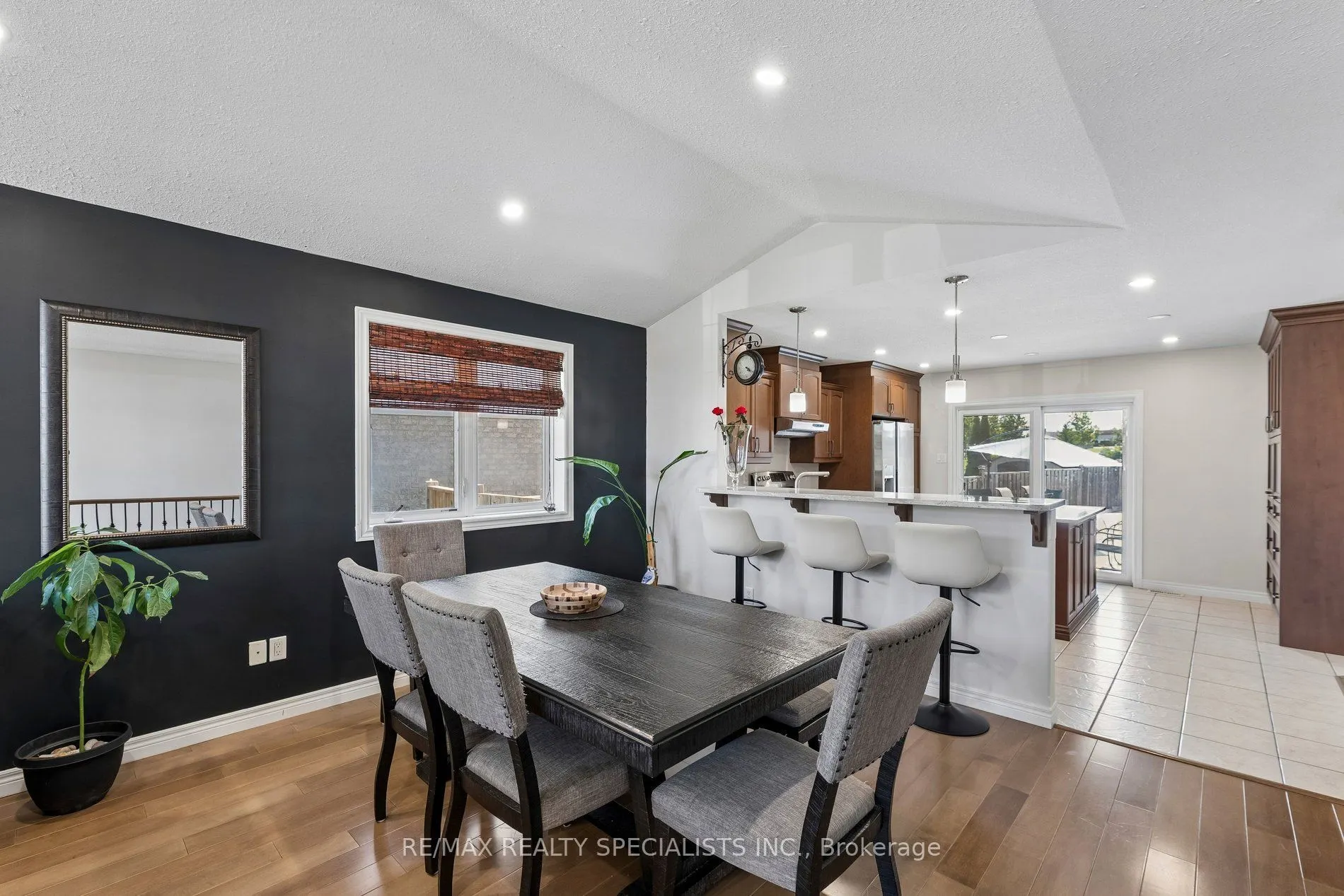 375 Fairway Road