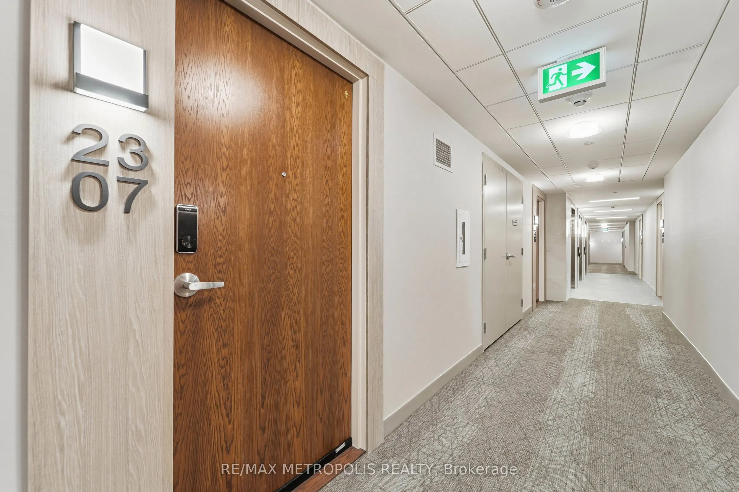 30 Francis Street S #2107