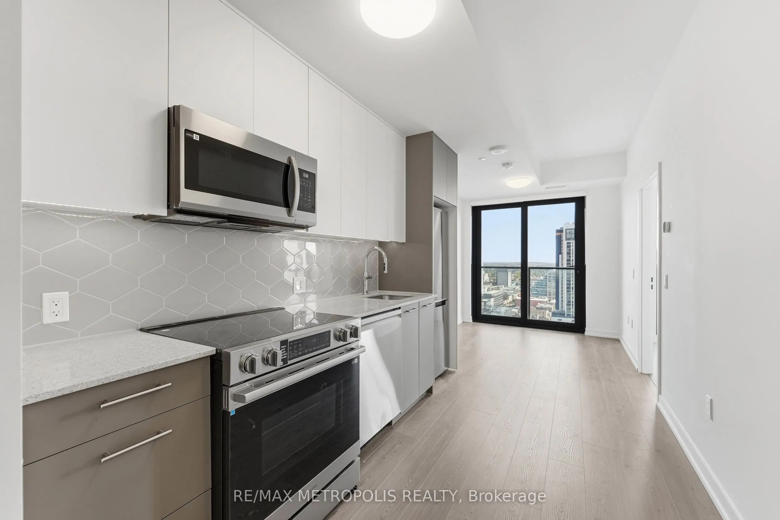30 Francis Street S #2107