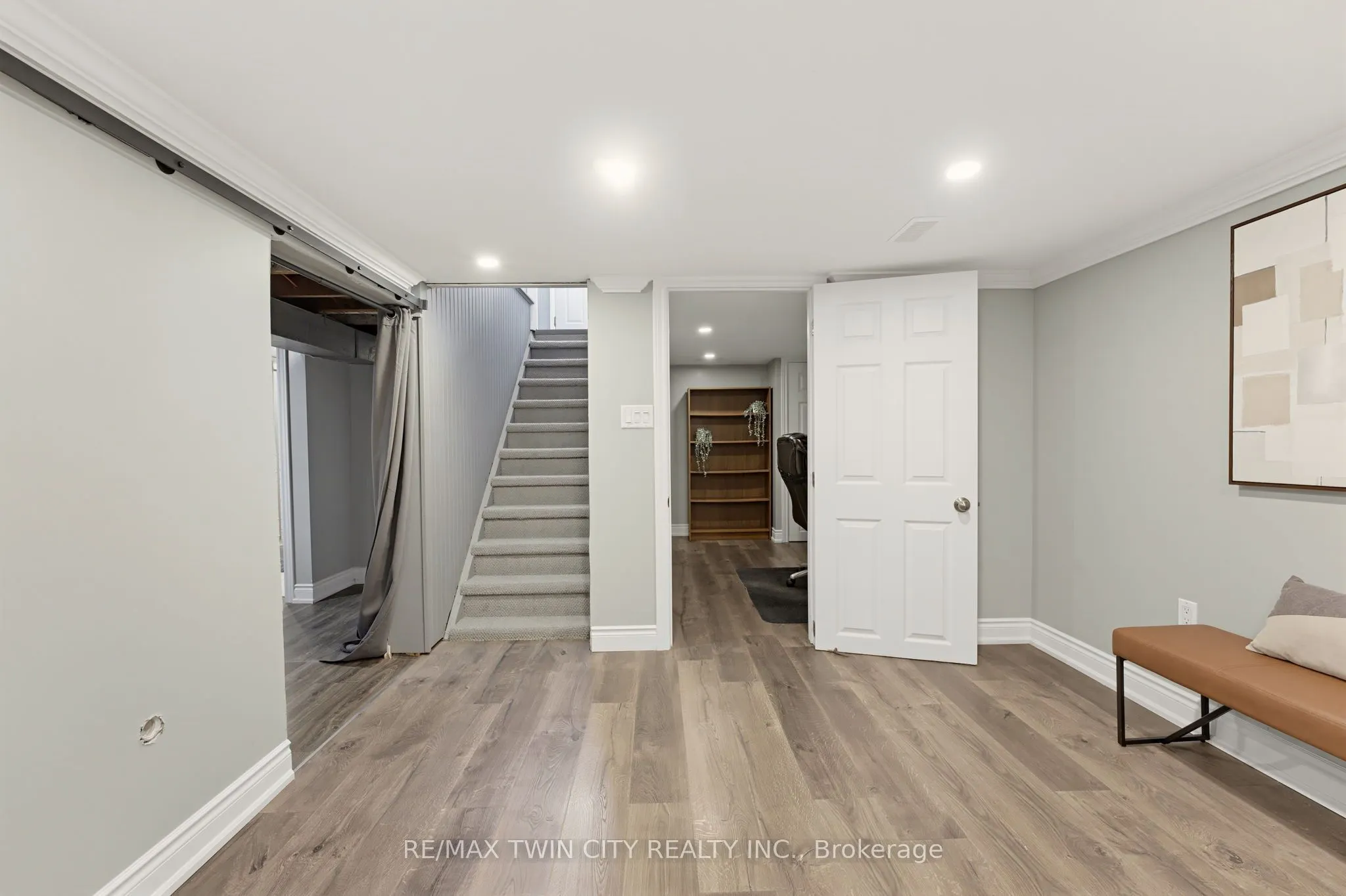 38 Varadi Avenue