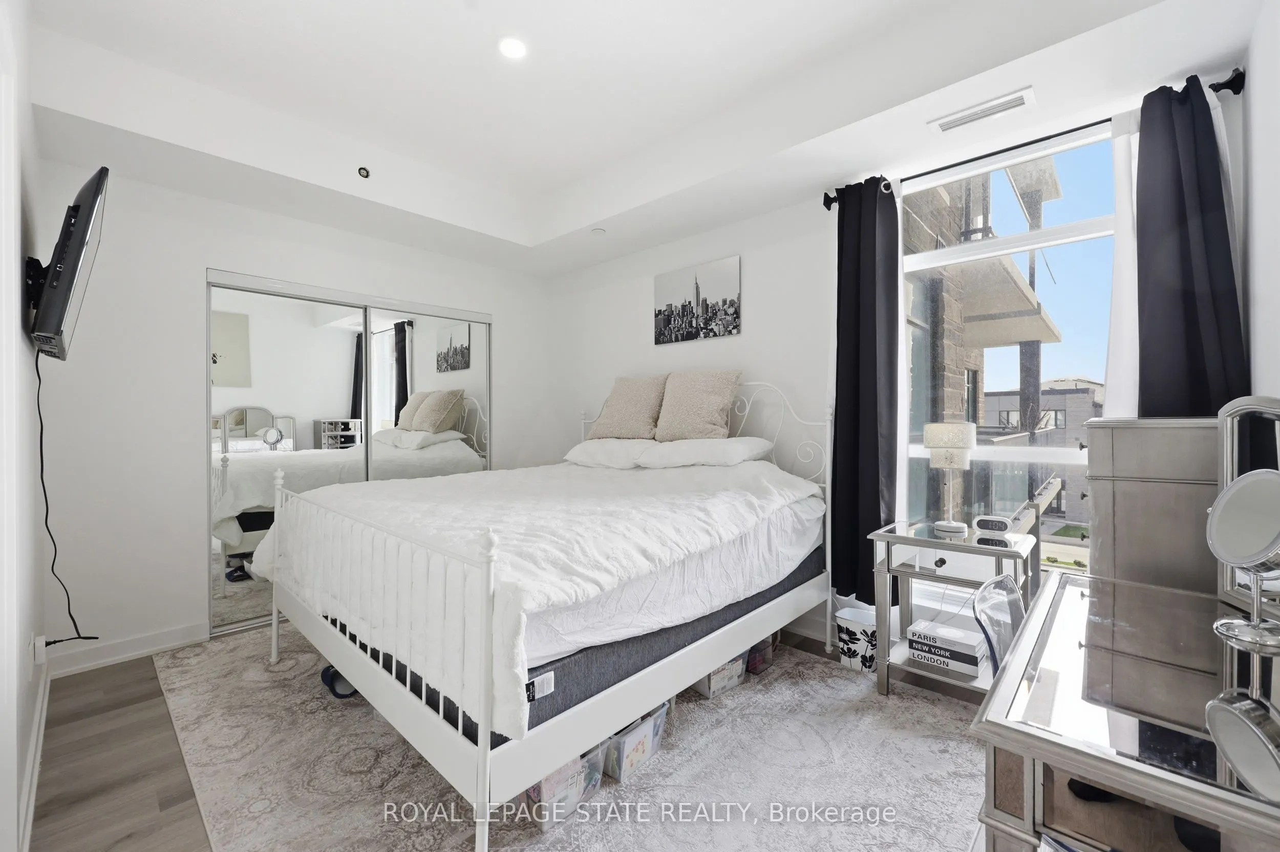 600 North Service Road #301