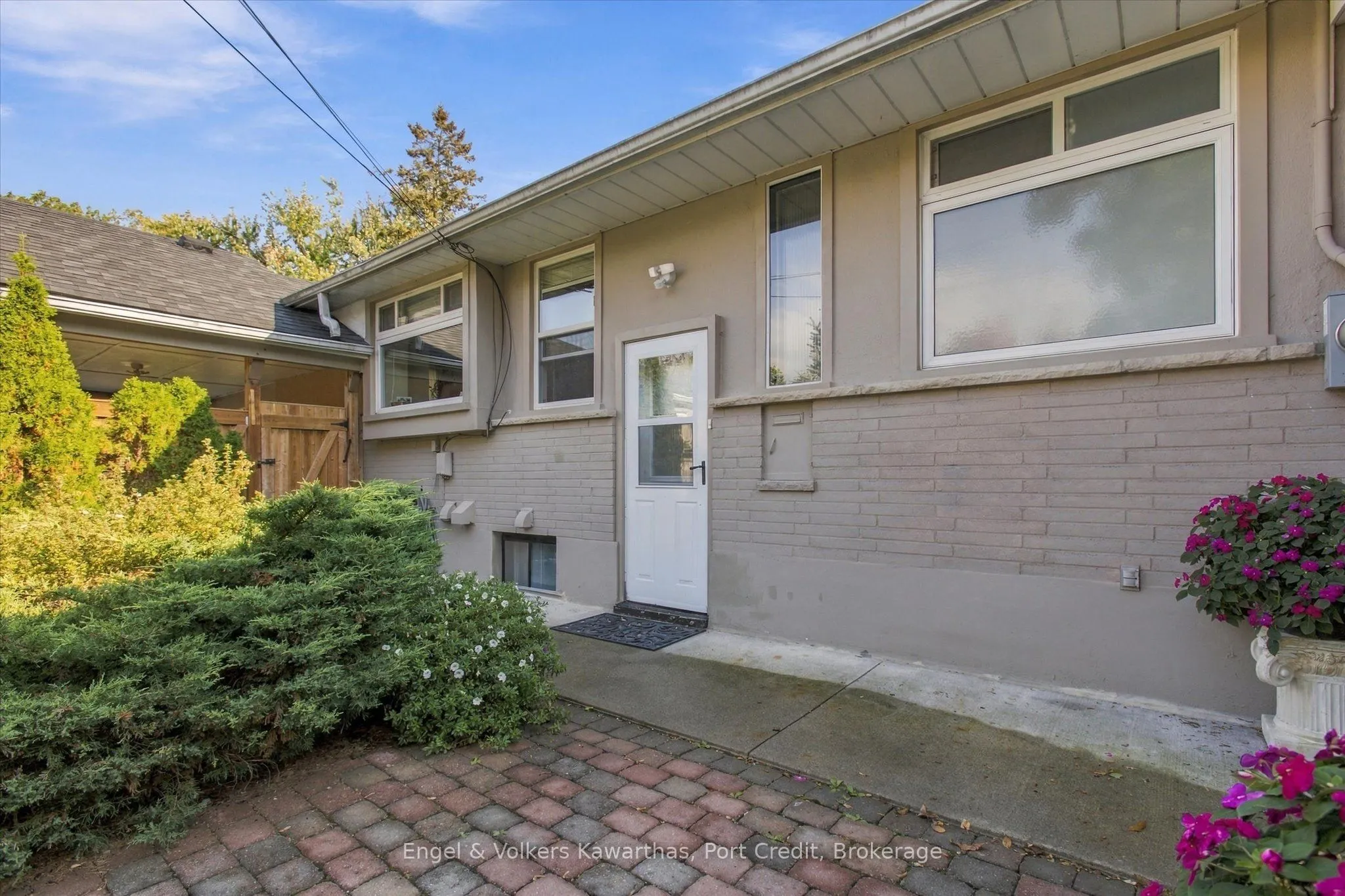 1331 Gordon Avenue
