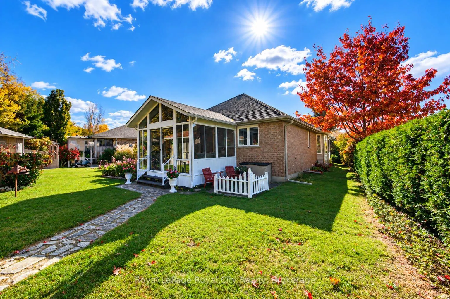 91 Harper Crescent