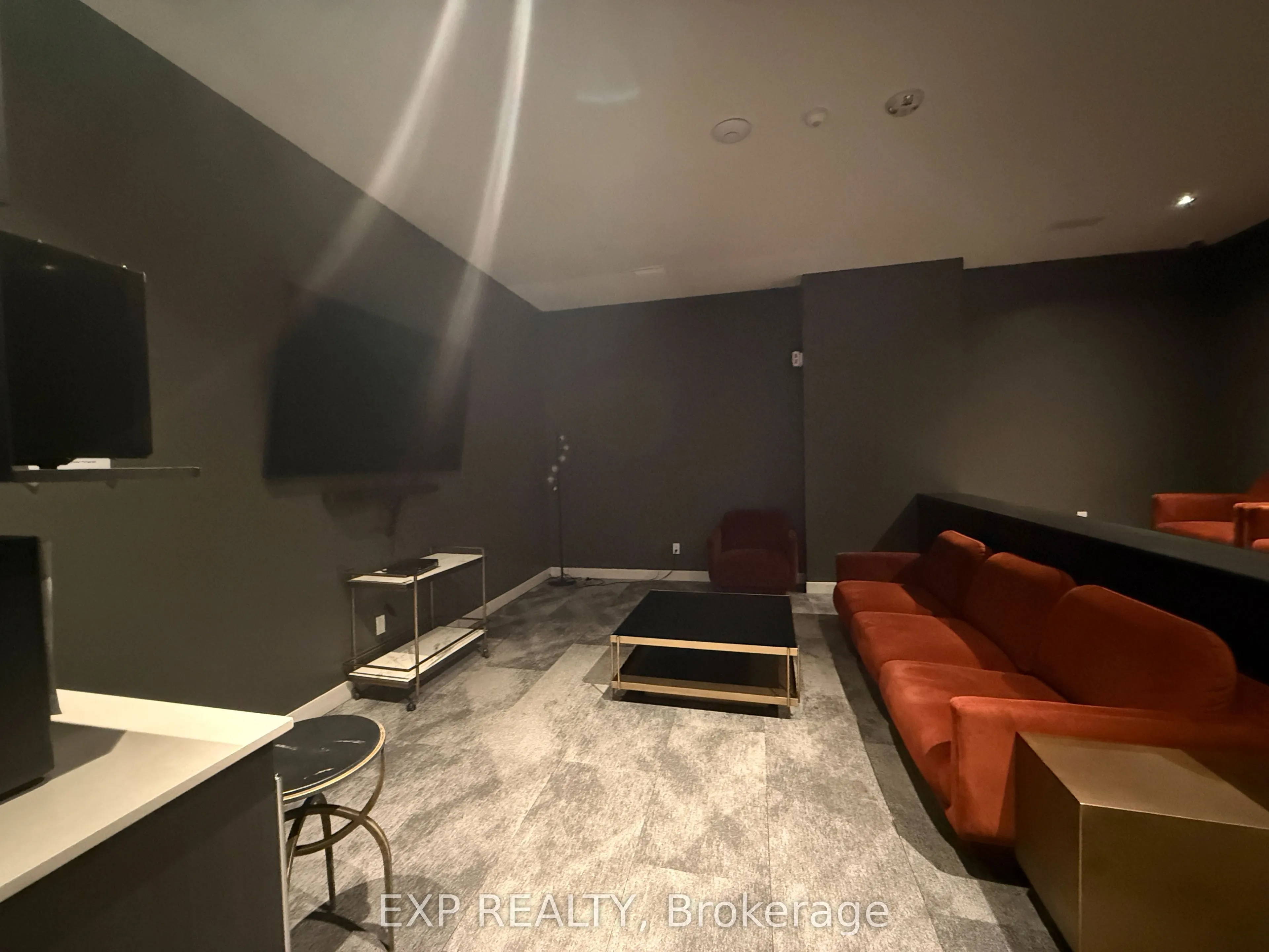 180 George Street #1001