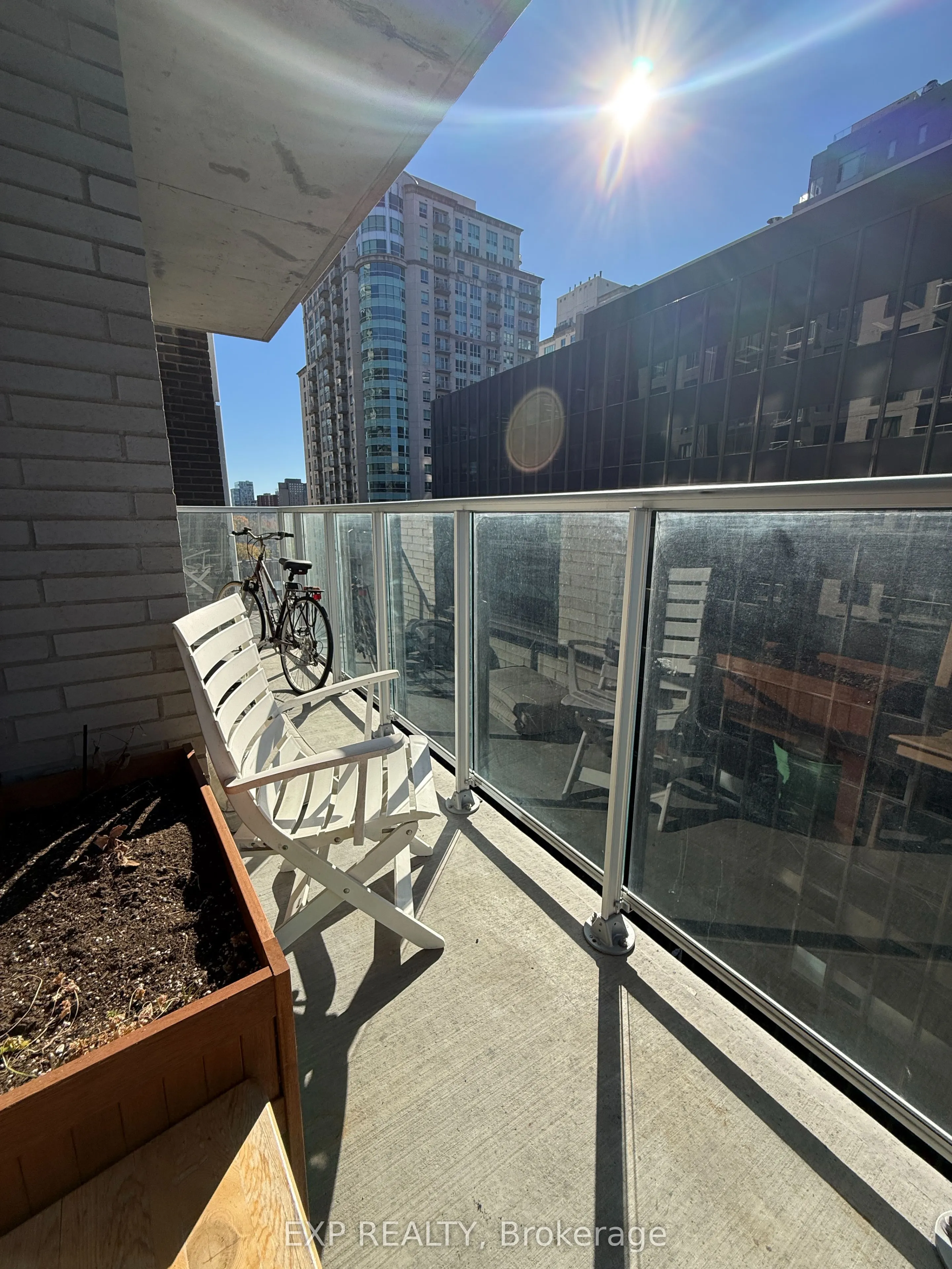 180 George Street #1001