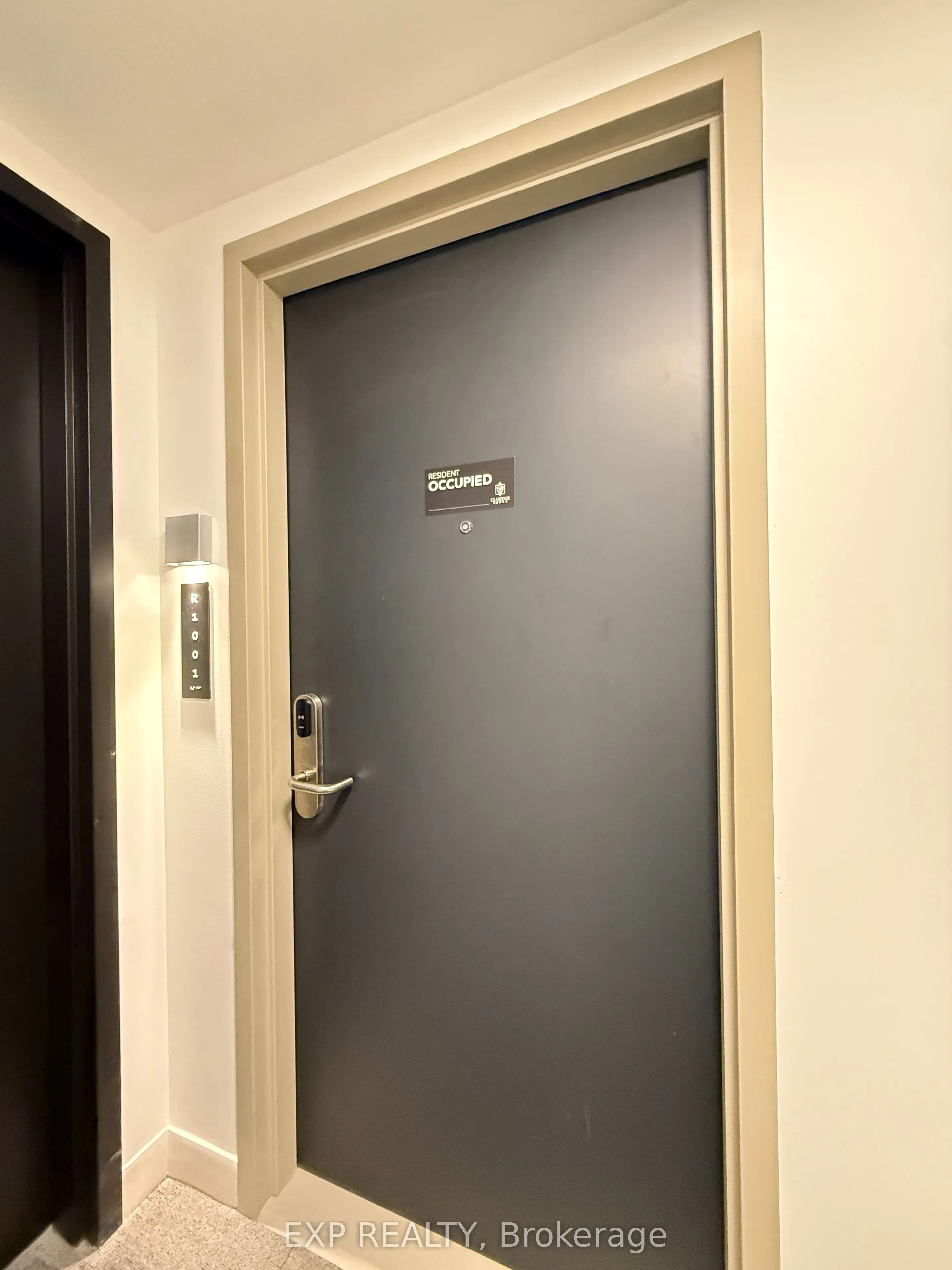 180 George Street #1001