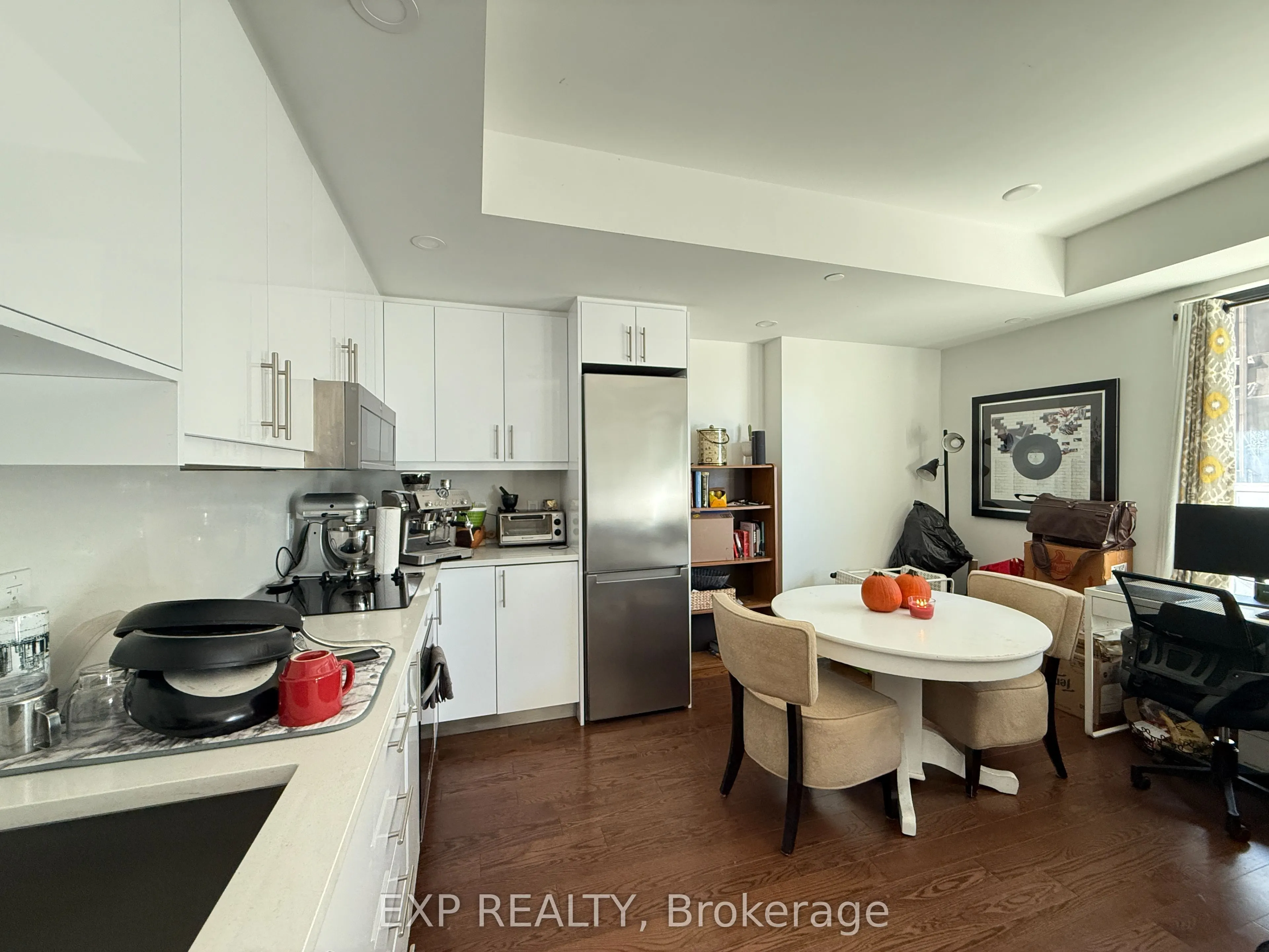 180 George Street #1001