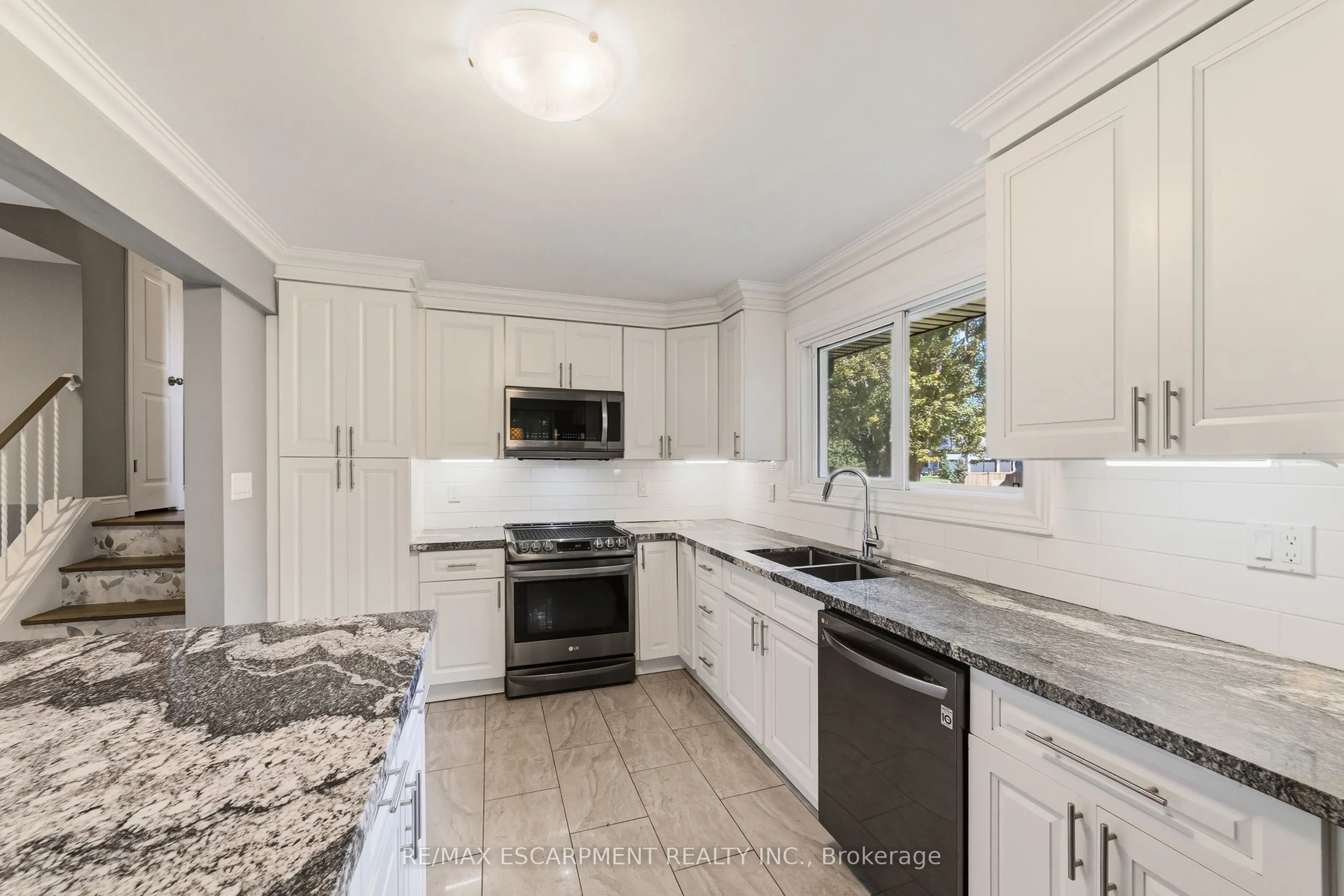 205 Sunnyridge Road