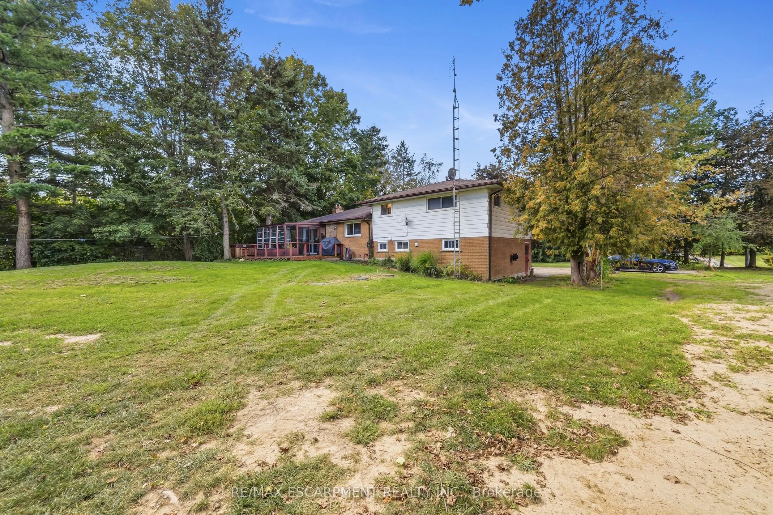 205 Sunnyridge Road