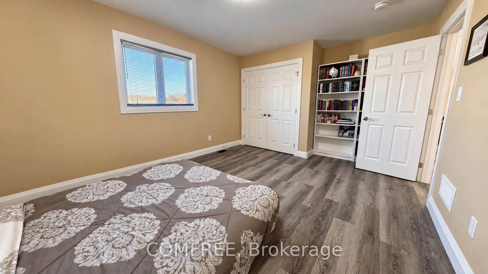32 Hawthorne Crescent