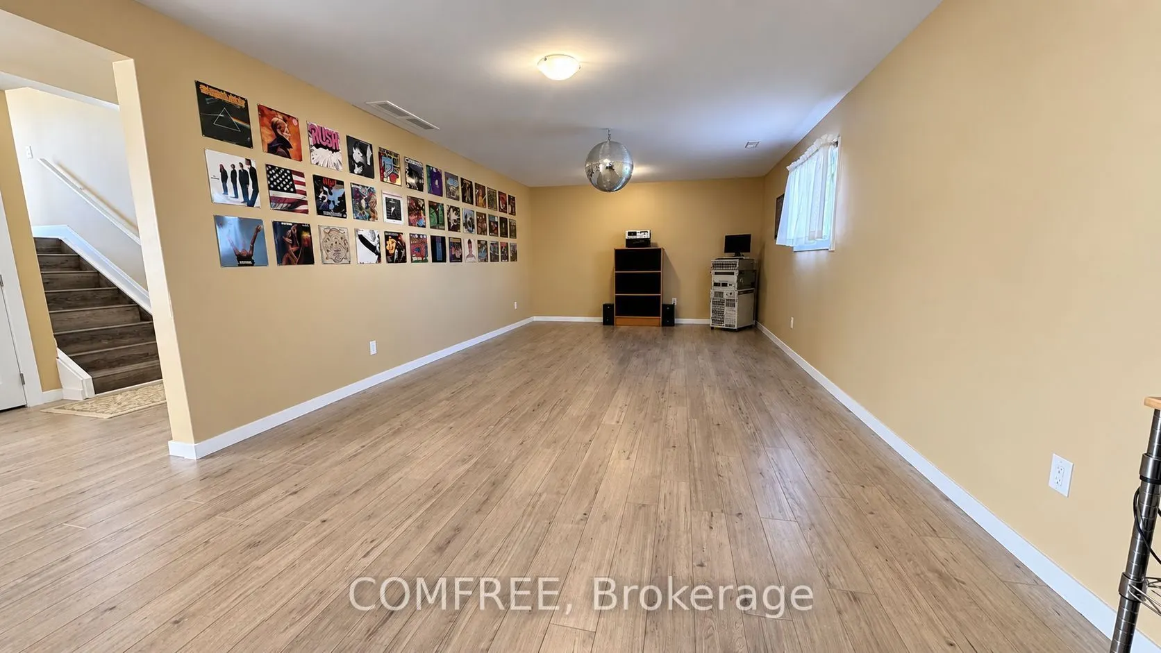 32 Hawthorne Crescent