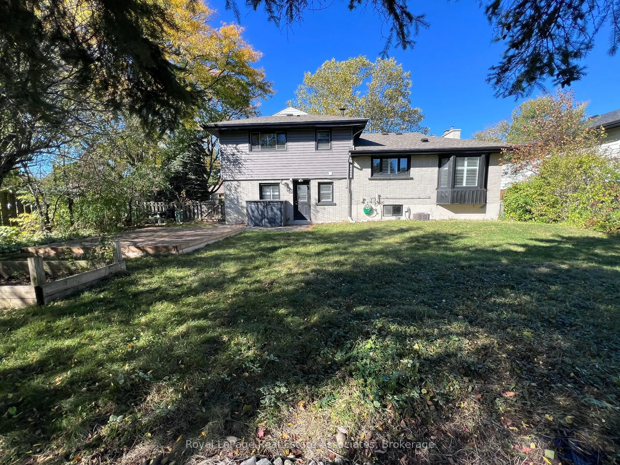 222 Columbia Drive #Upper