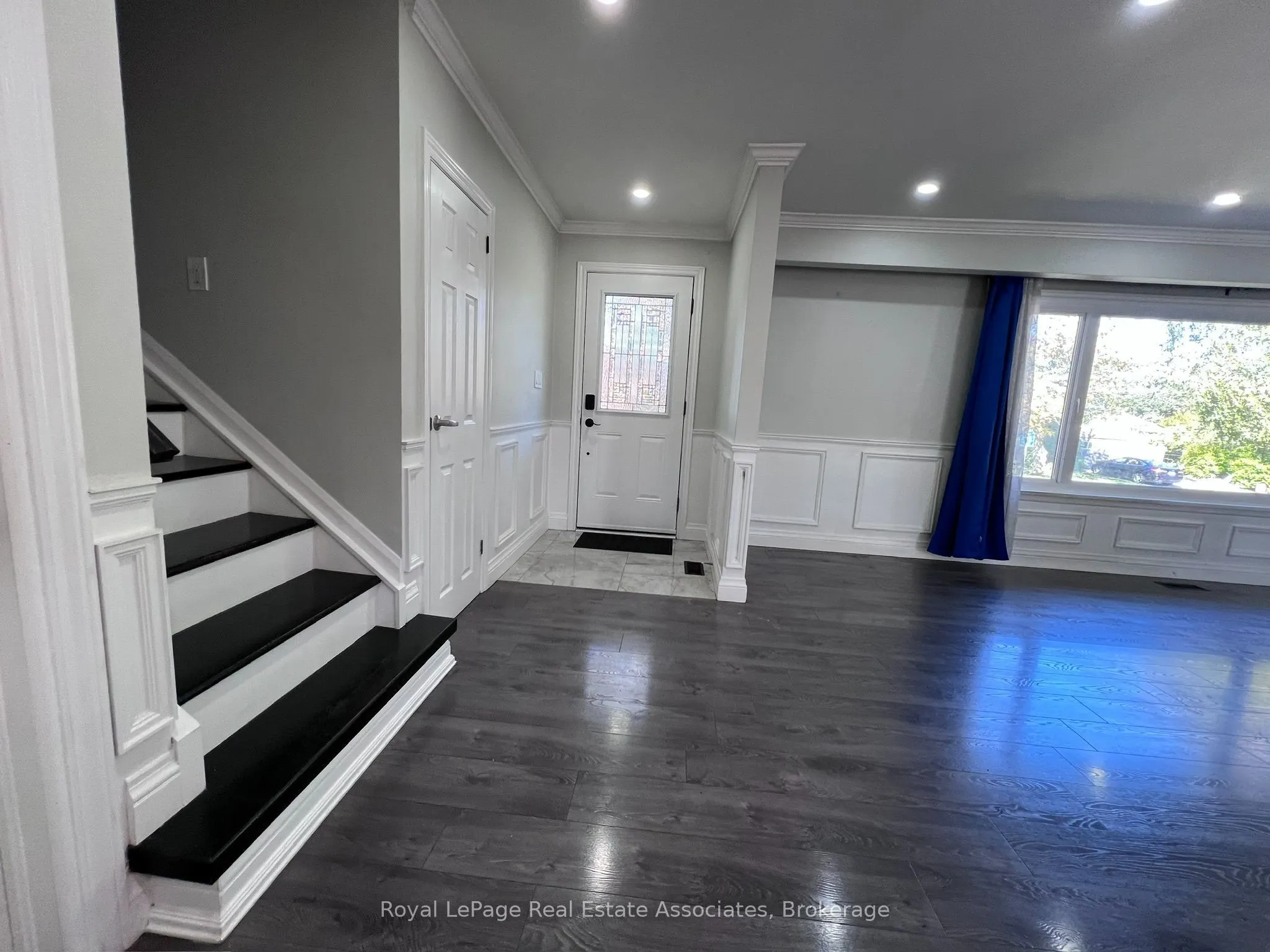 222 Columbia Drive #Upper