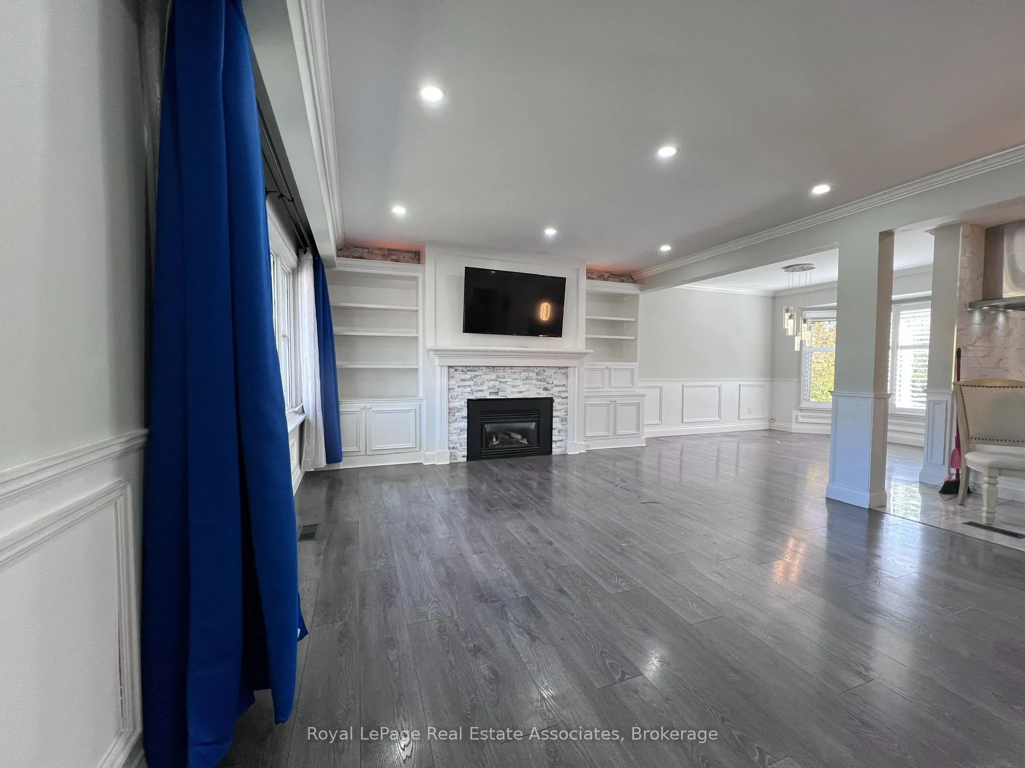 222 Columbia Drive #Upper