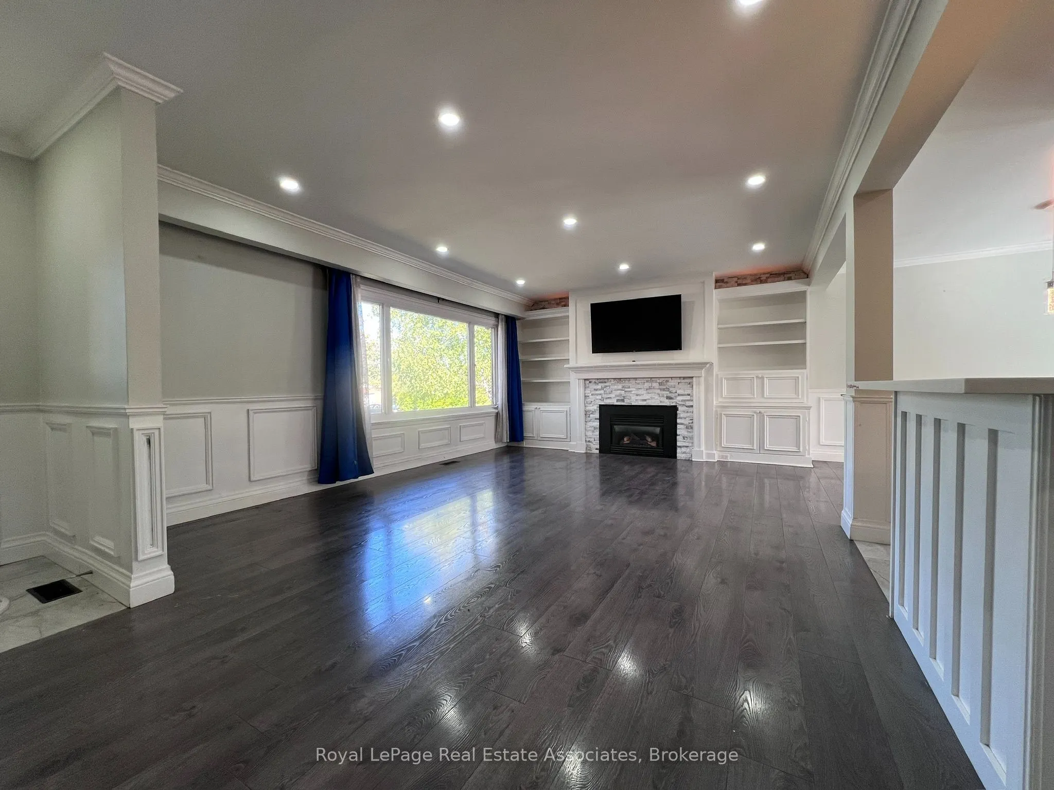 222 Columbia Drive #Upper
