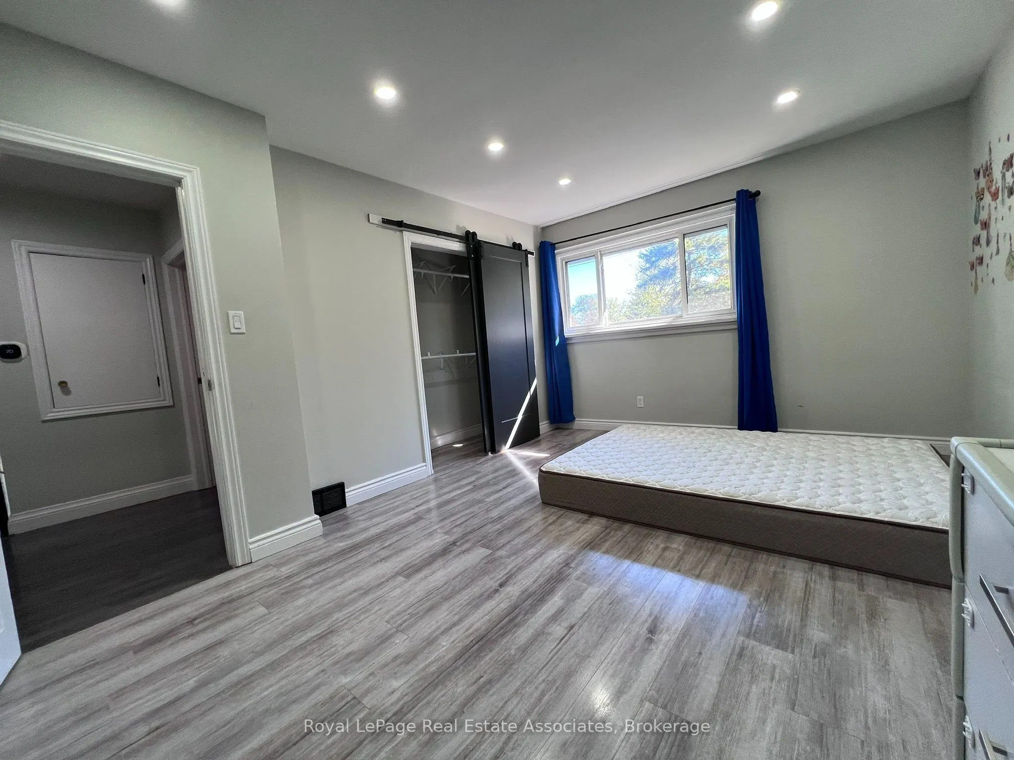 222 Columbia Drive #Upper