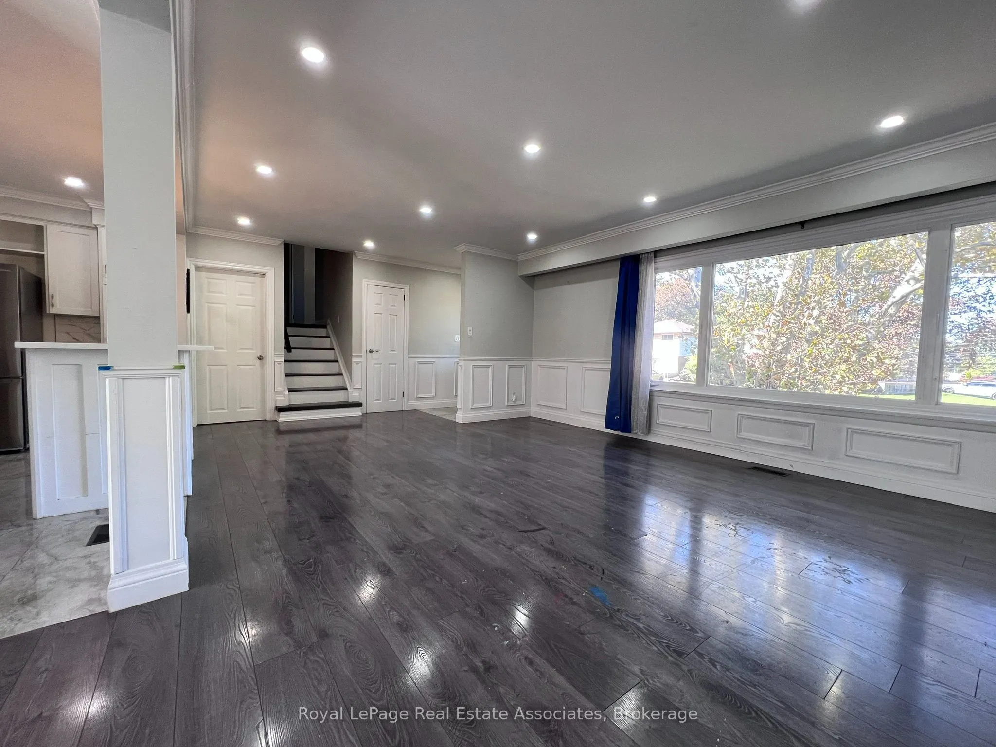 222 Columbia Drive #Upper