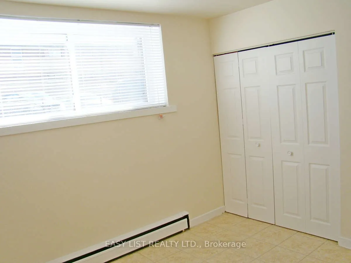 8650 Wyandotte Street E #27