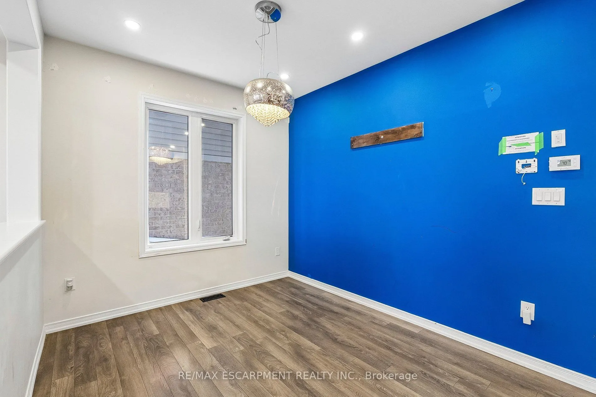 16 Alexandra Drive