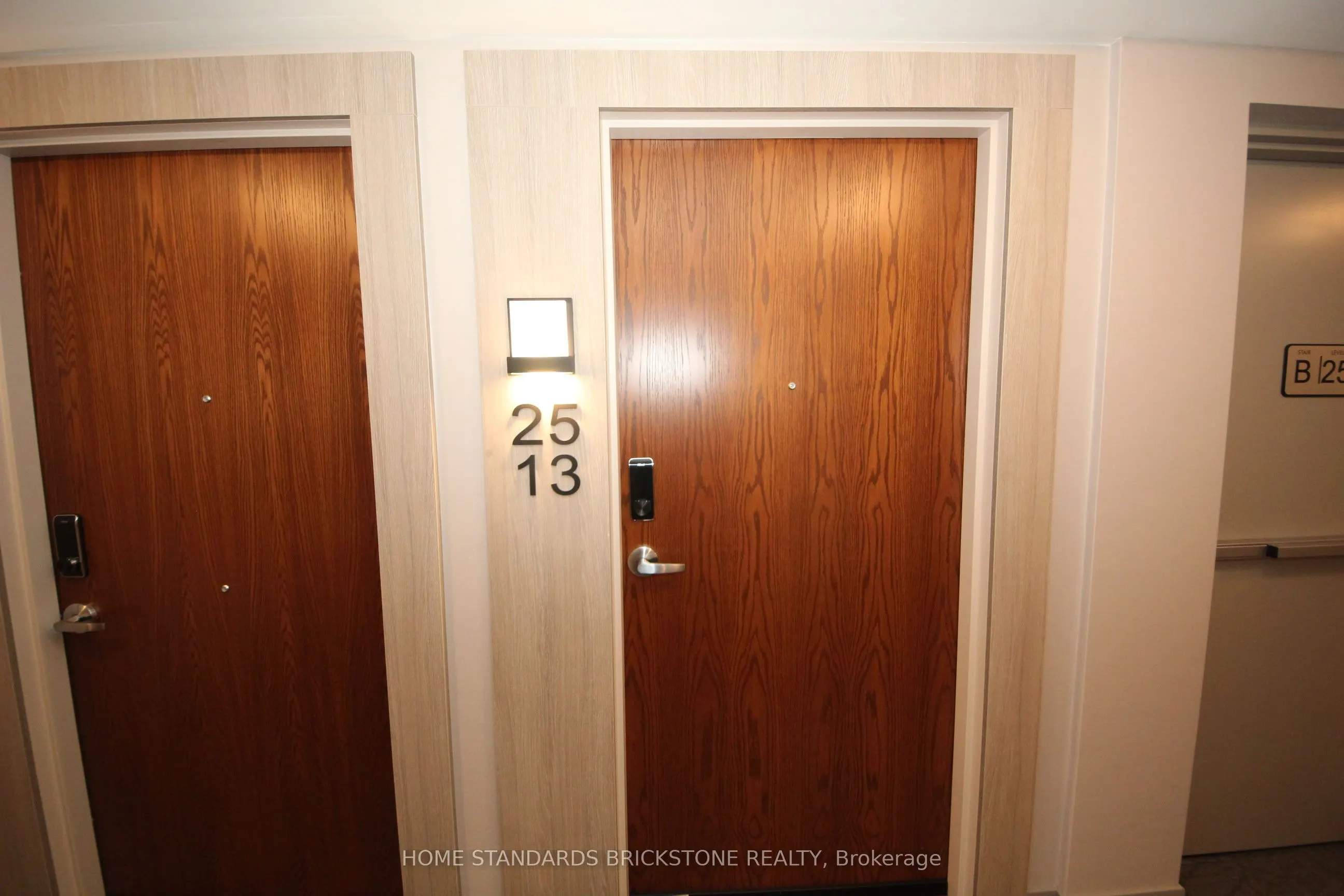 30 Francis Street S #2513