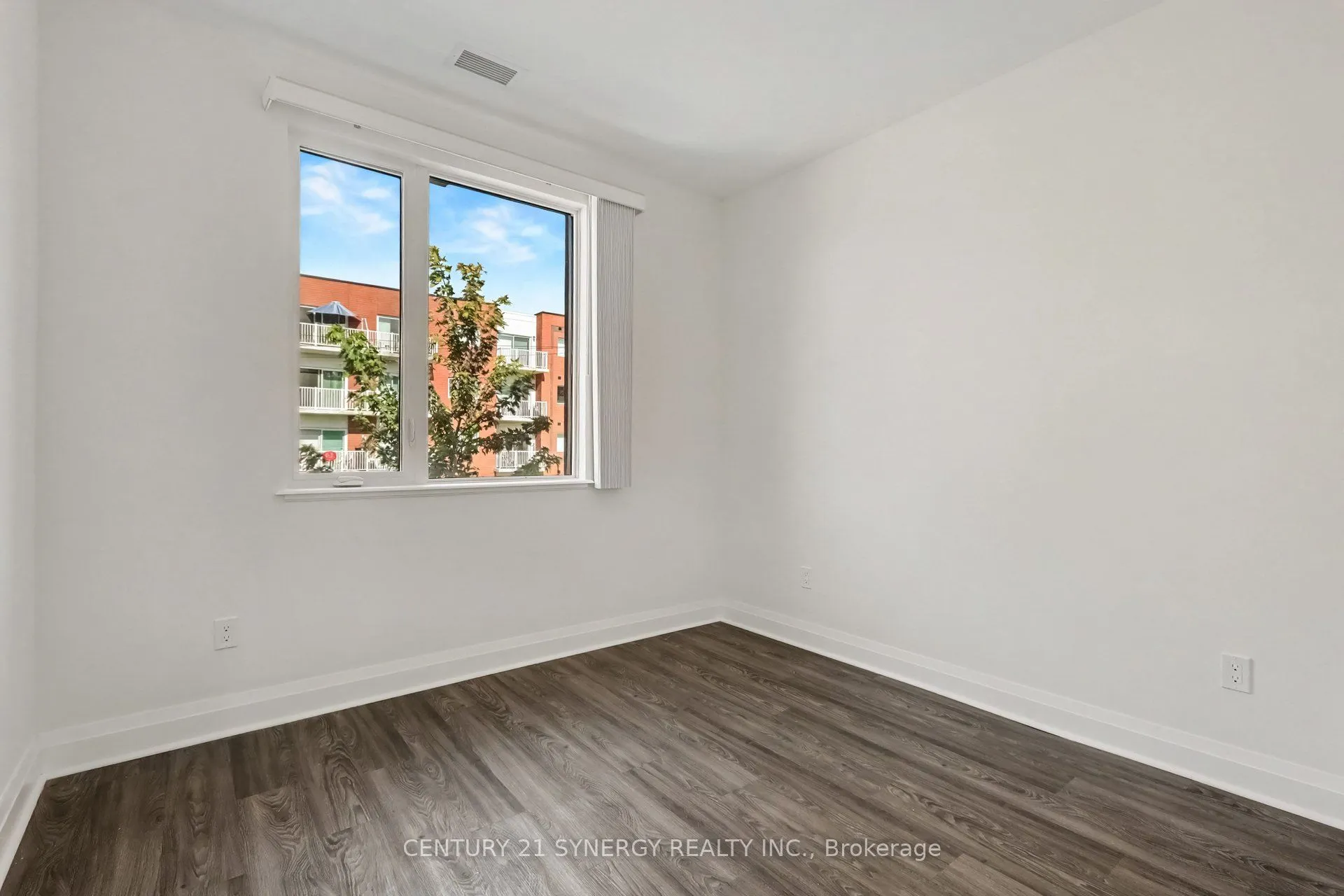 40 McGill Street S #2B