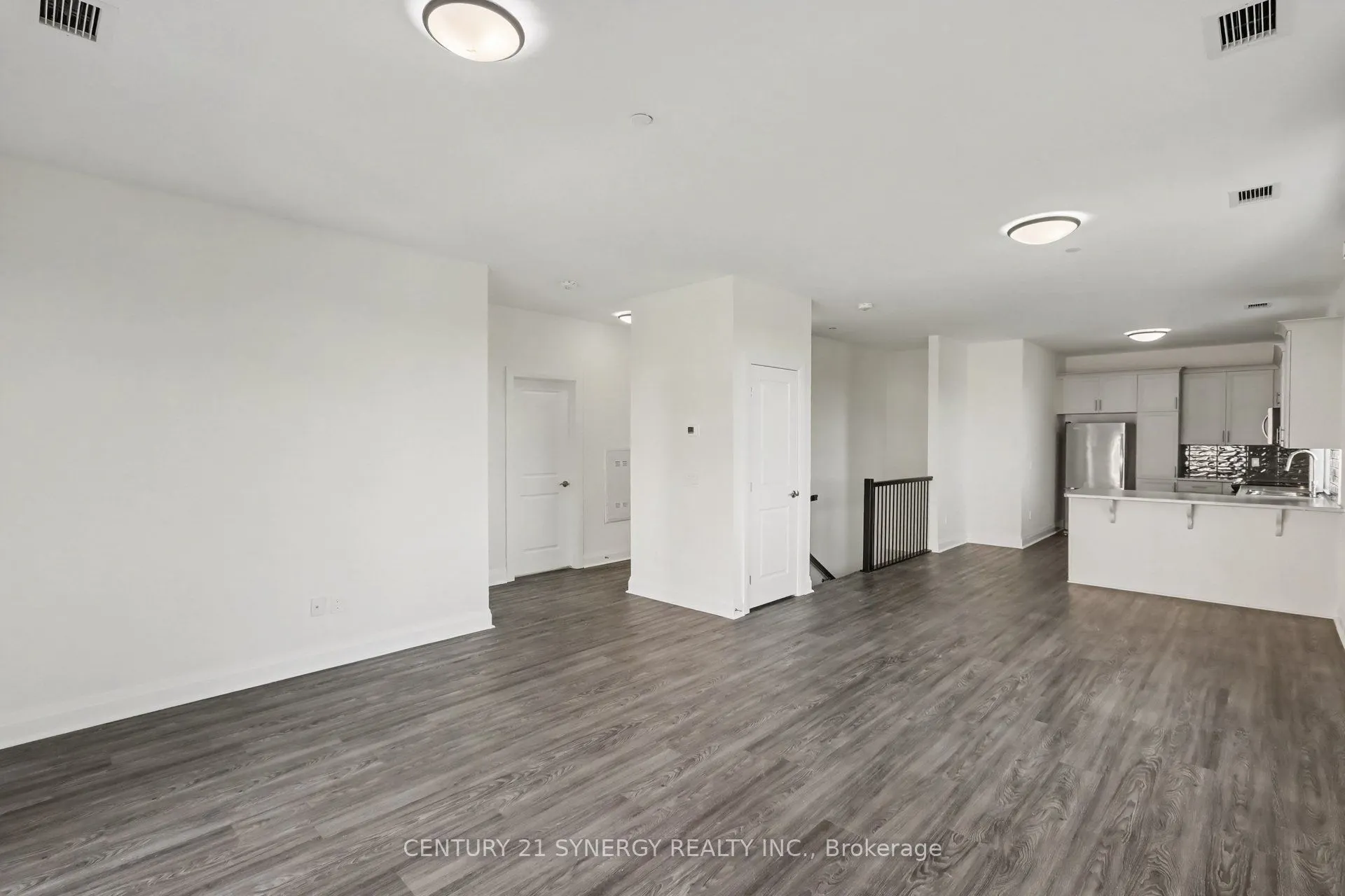 40 McGill Street S #2B