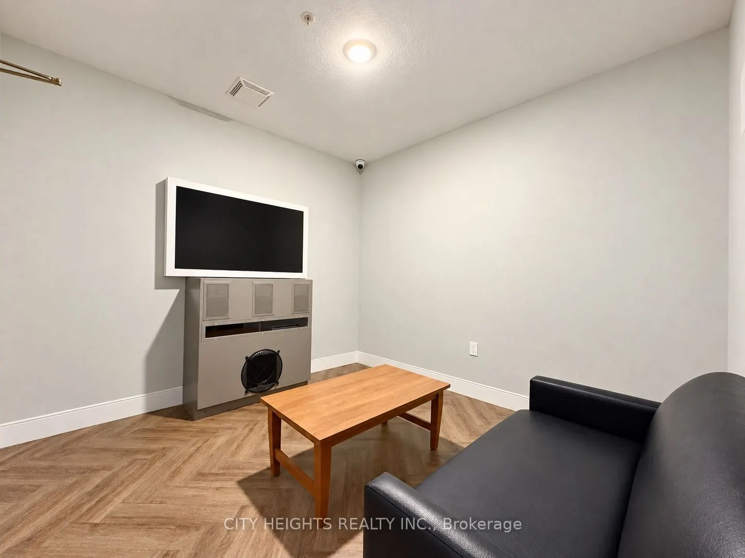 200 Old Carriage Drive #1020A