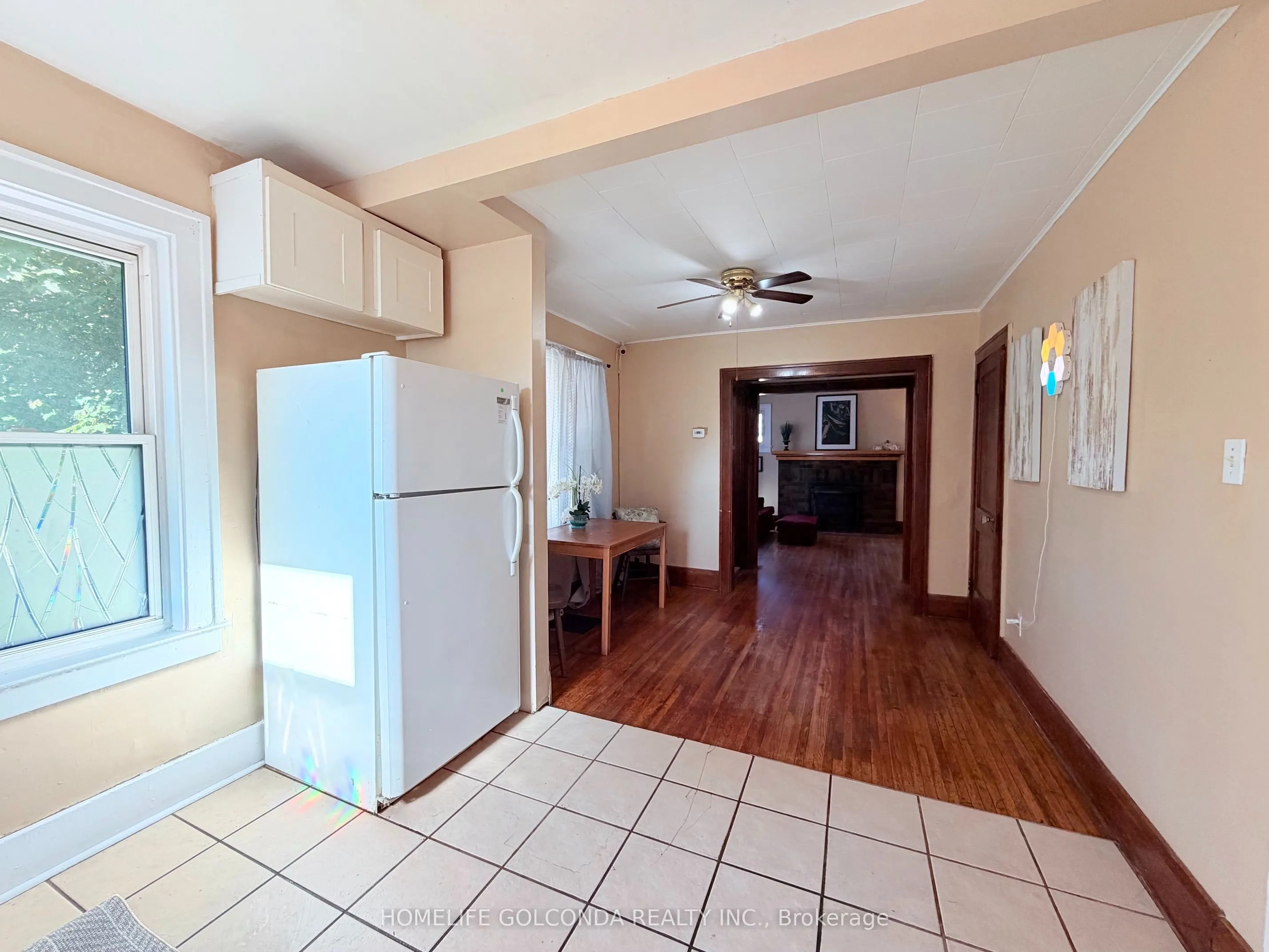 3203 Linwood Place