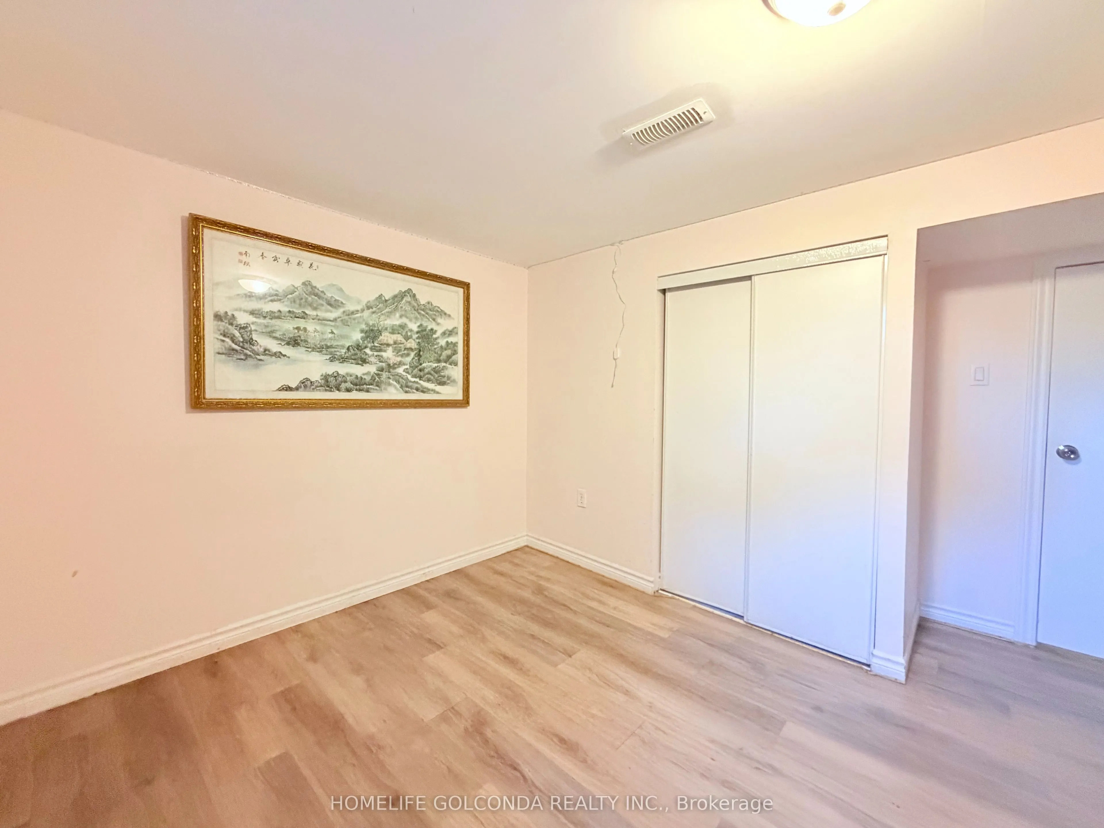 3203 Linwood Place