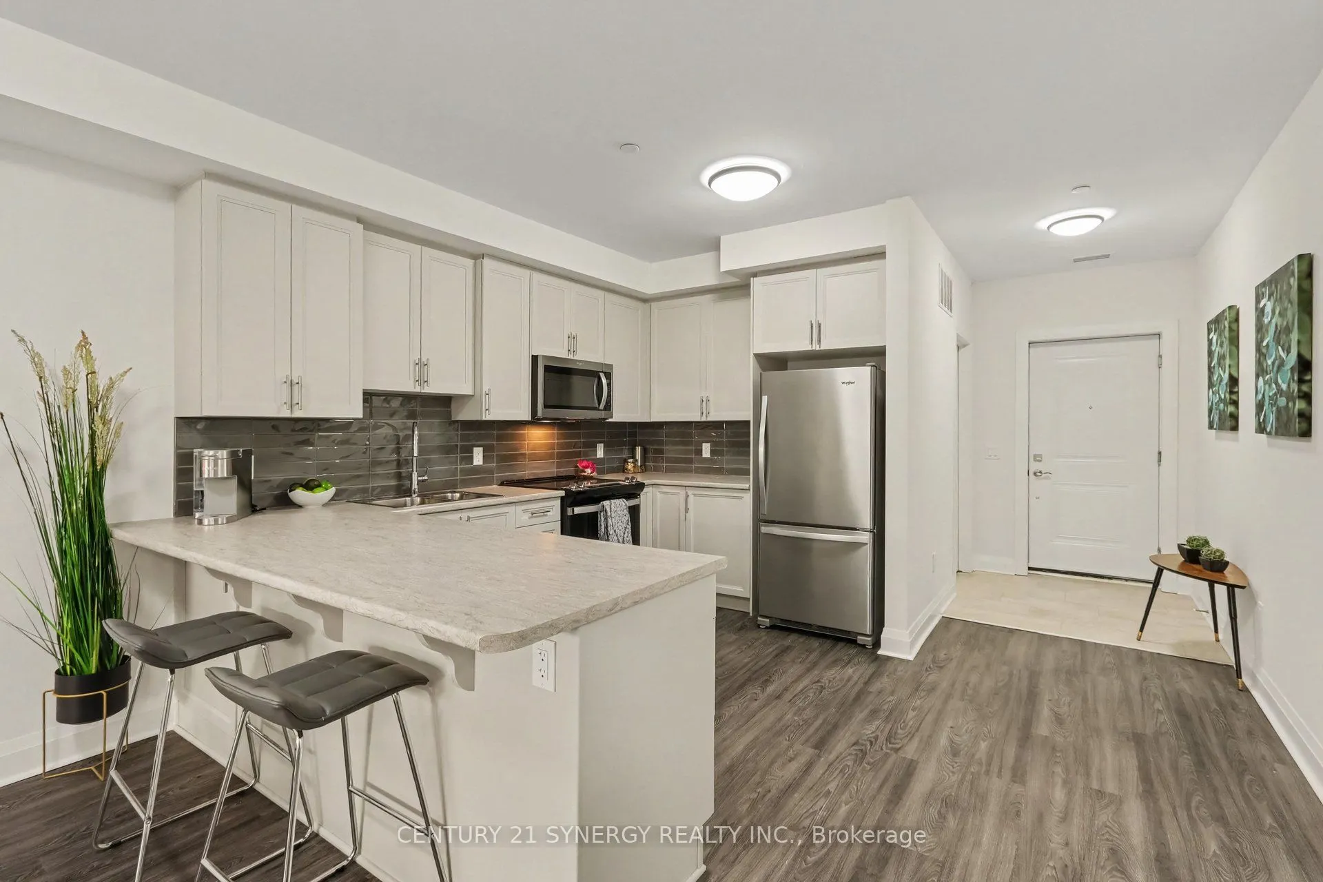 40 McGill Street S #1D