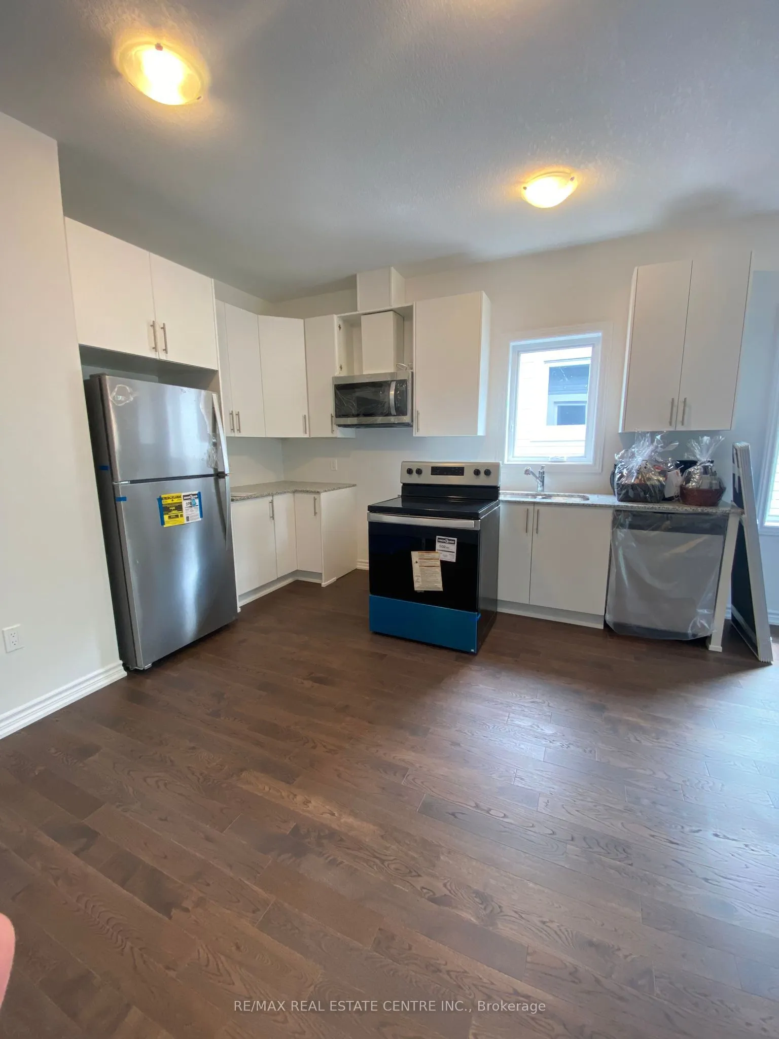 175 ADLEY Street