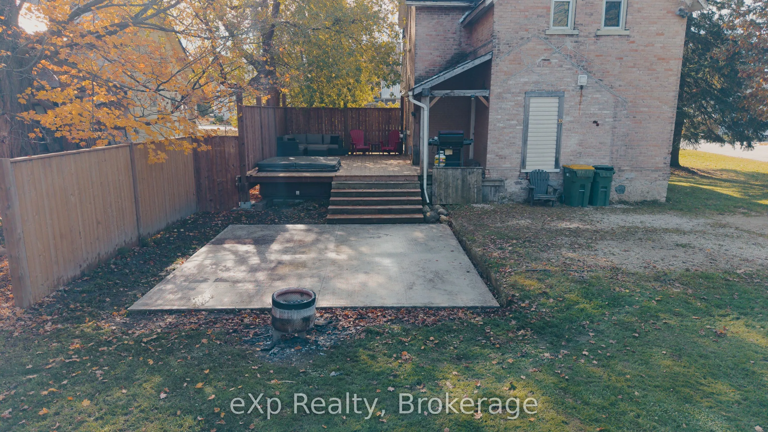 35 Toronto Road