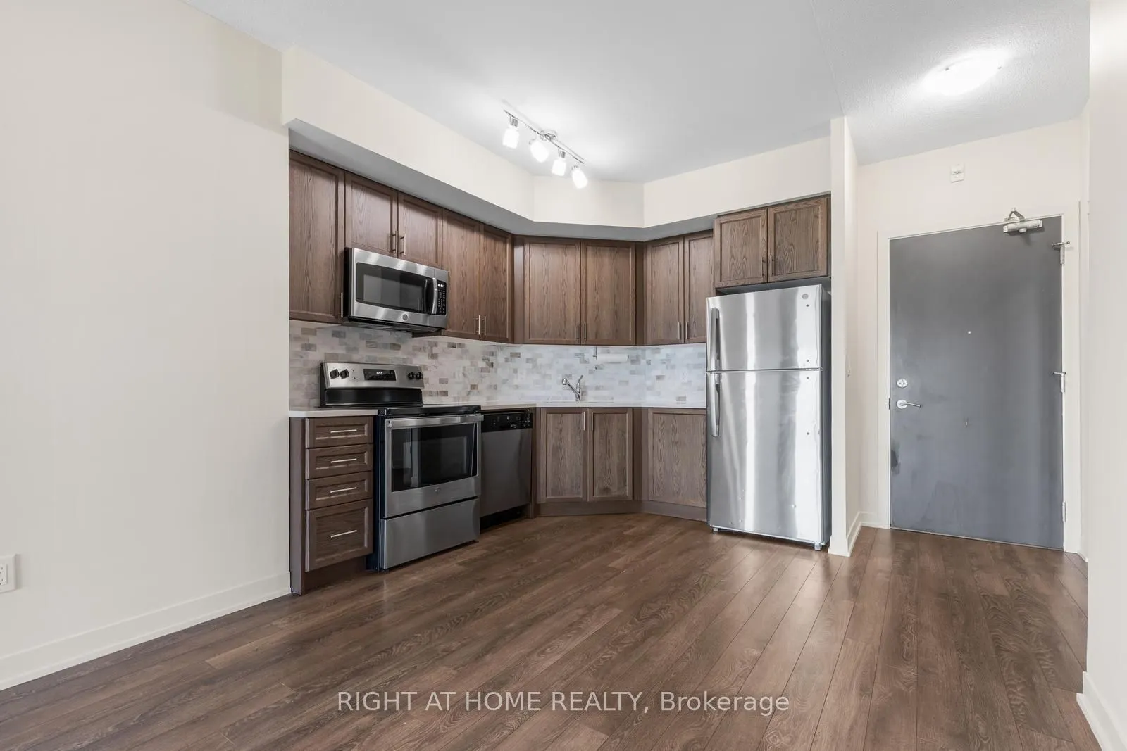 550 North Service Road #319