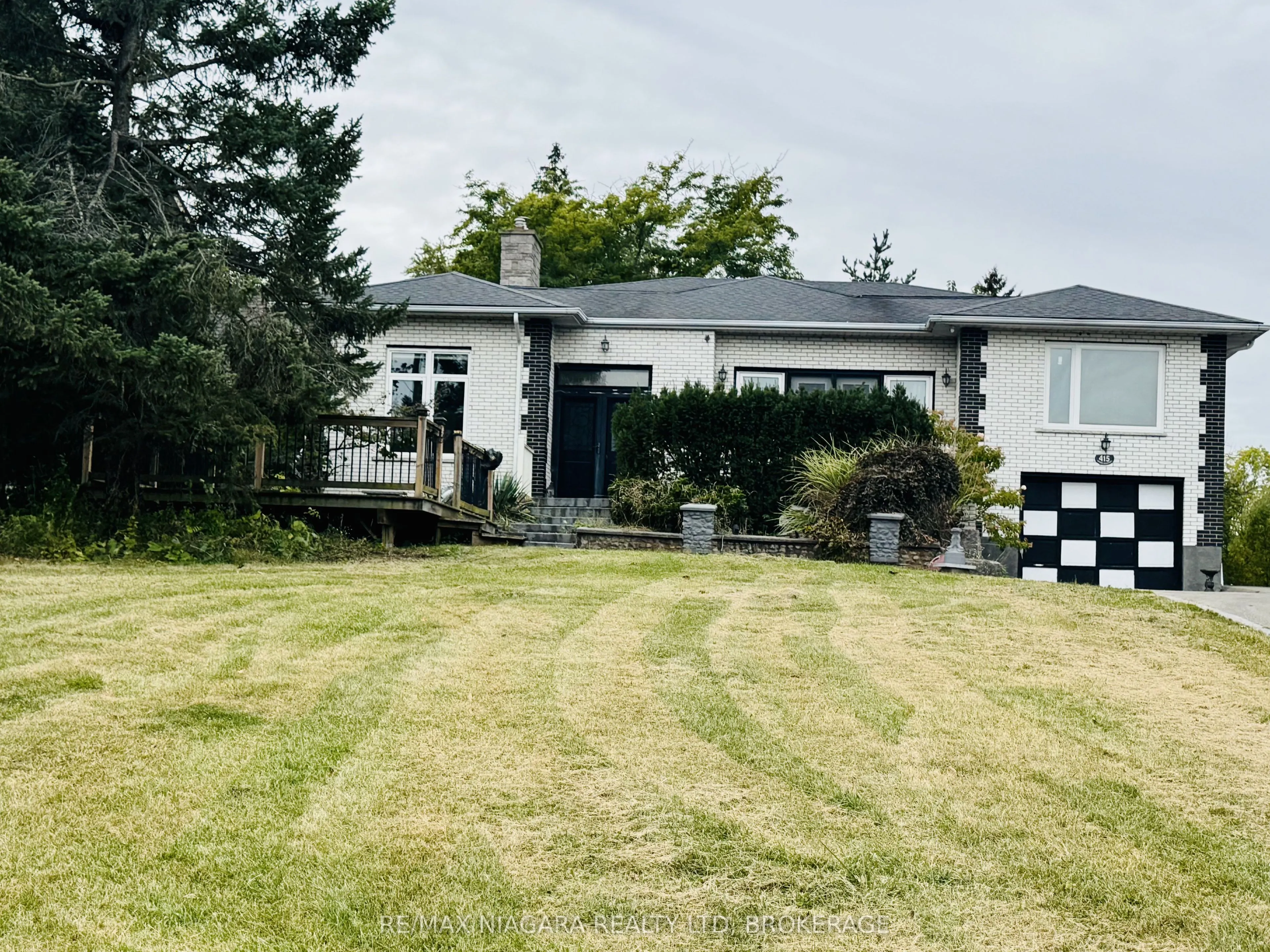 415 Niagara Boulevard