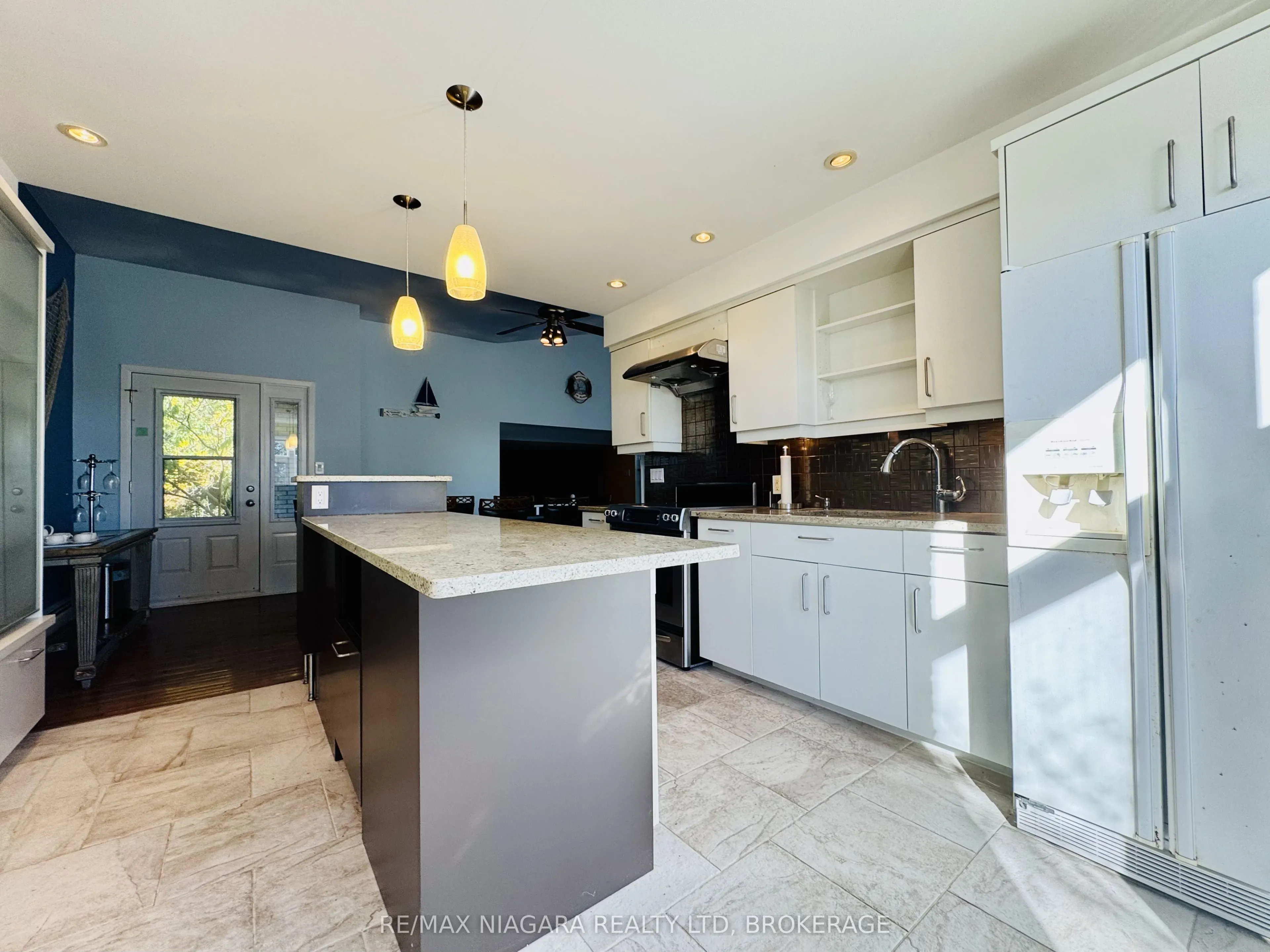 415 Niagara Boulevard