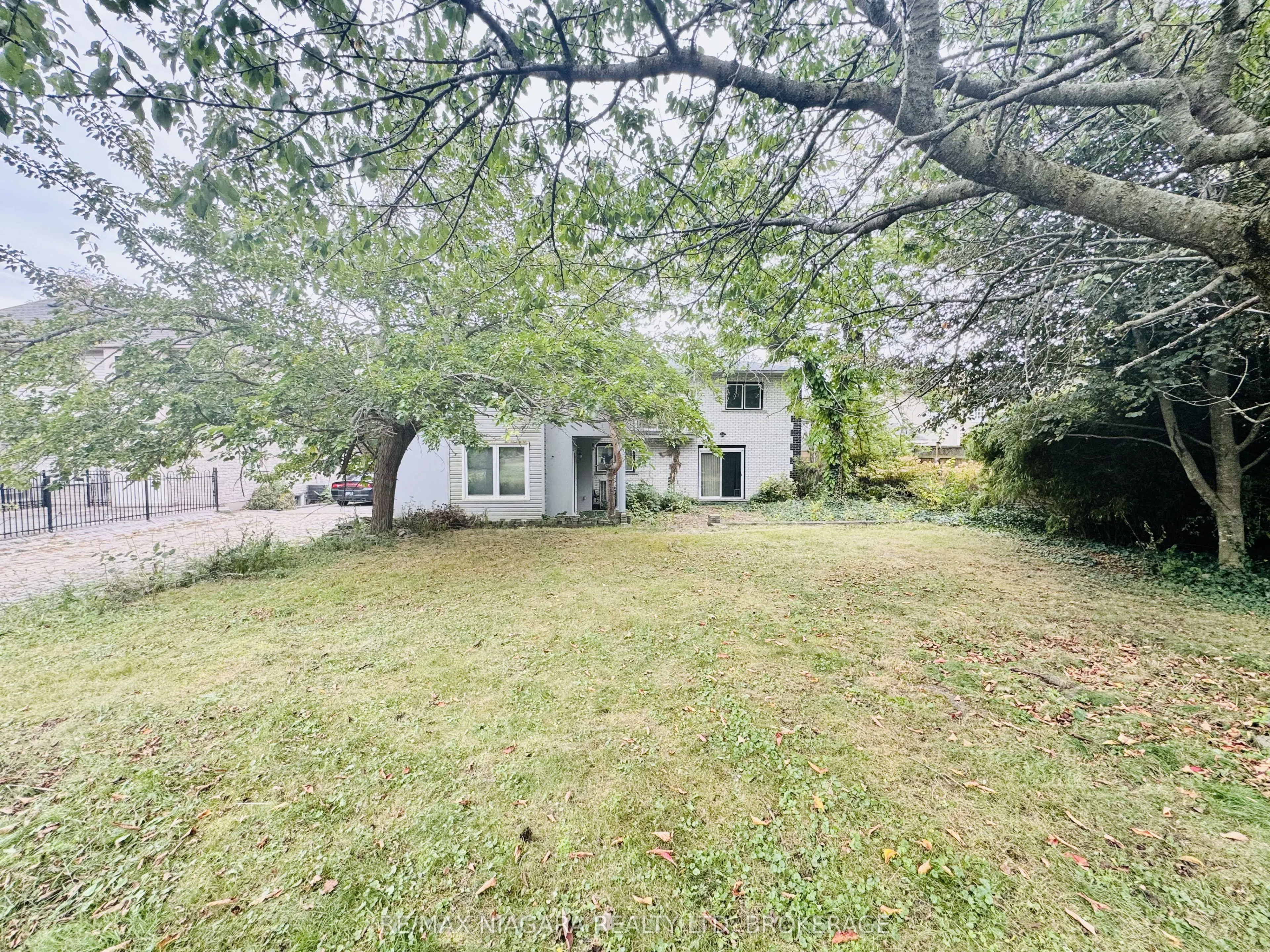 415 Niagara Boulevard