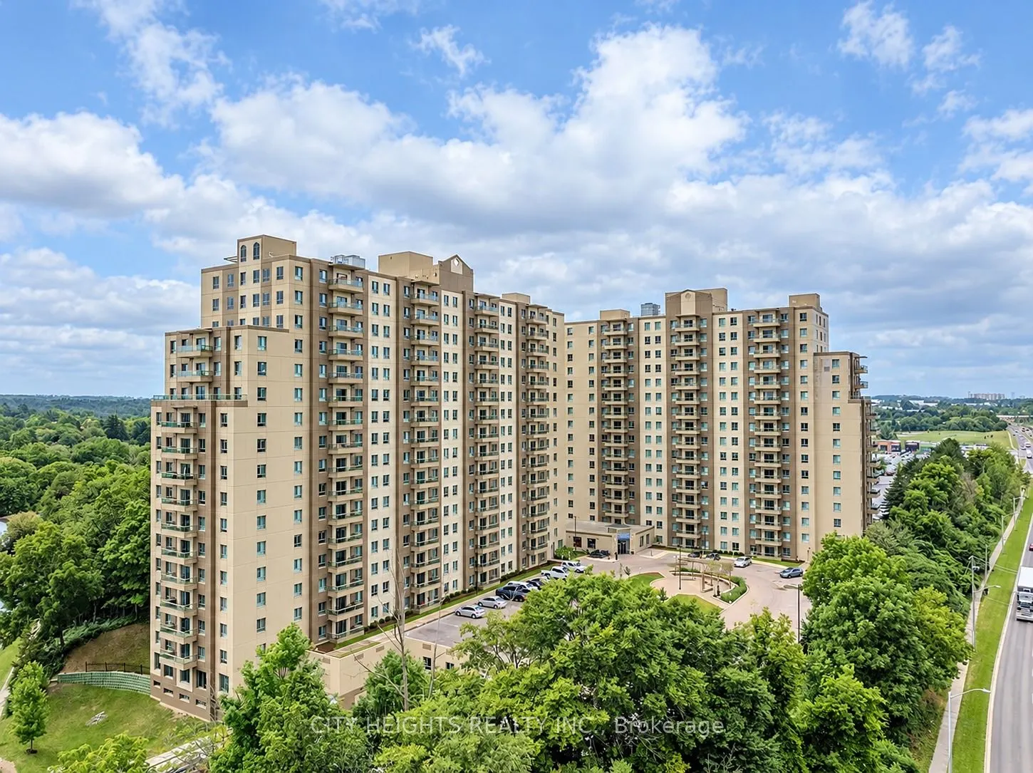 200 Old Carriage Drive #805B