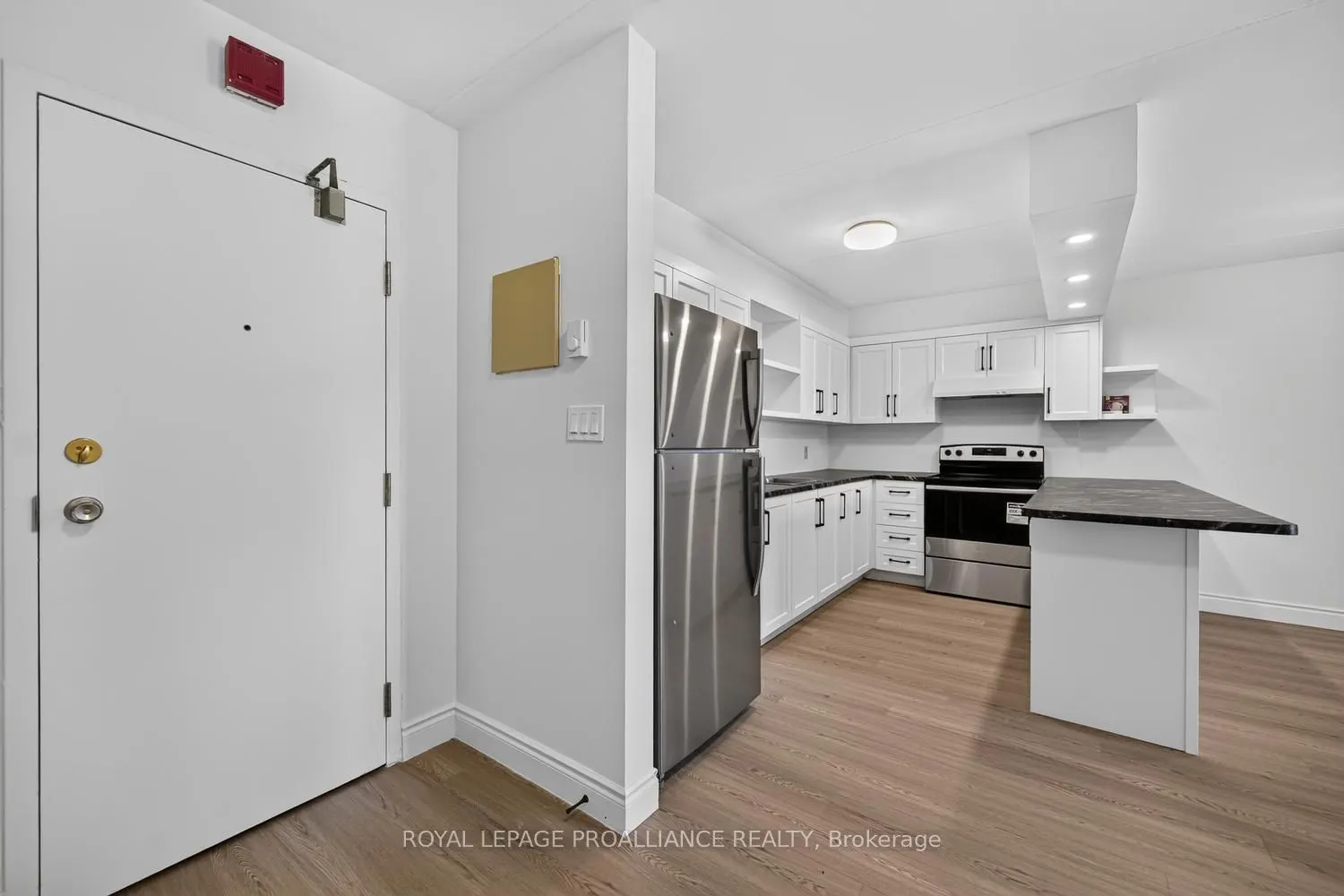 95 Windsor Drive #403